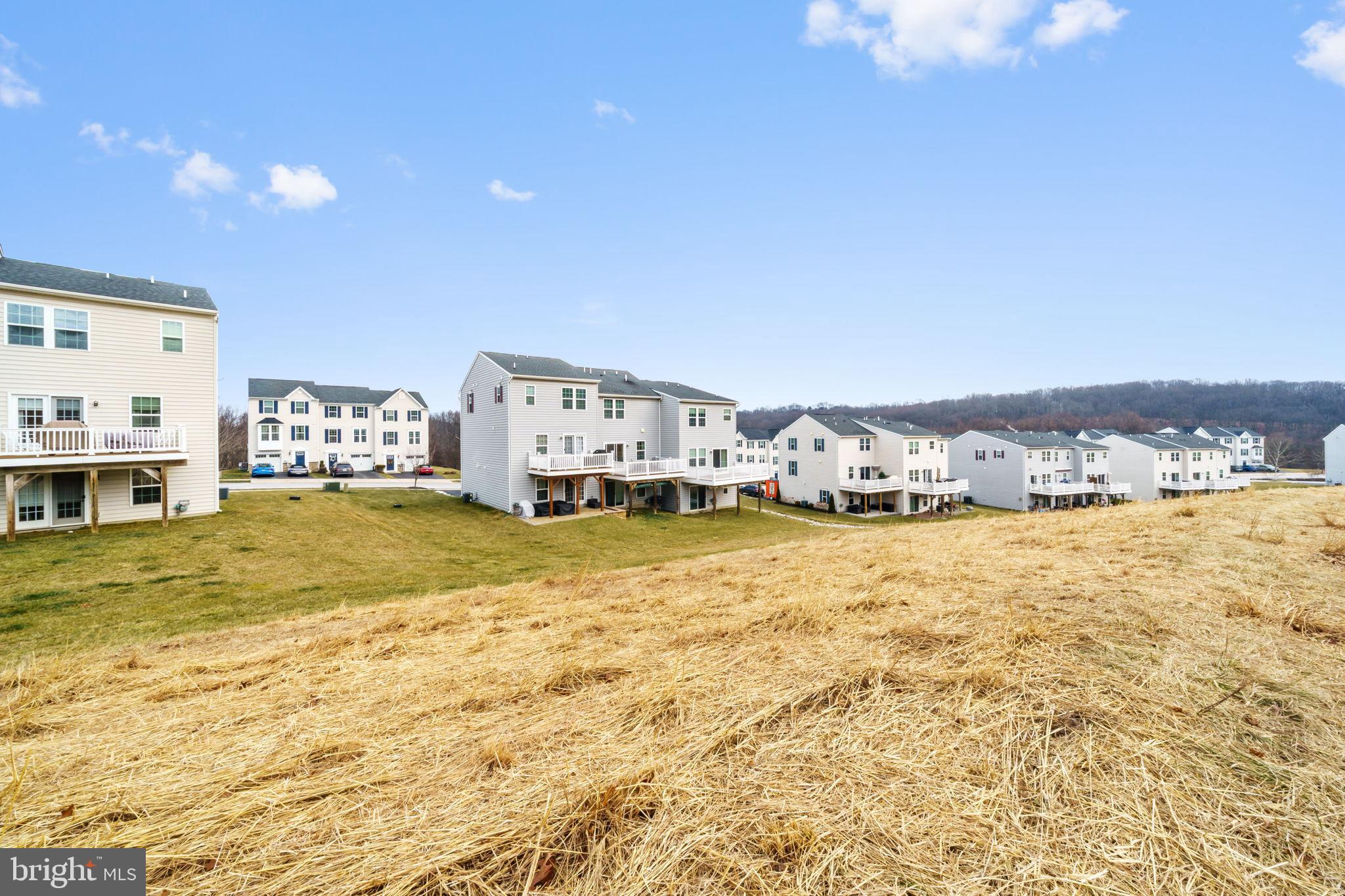 MEADOWVIEW - Residential