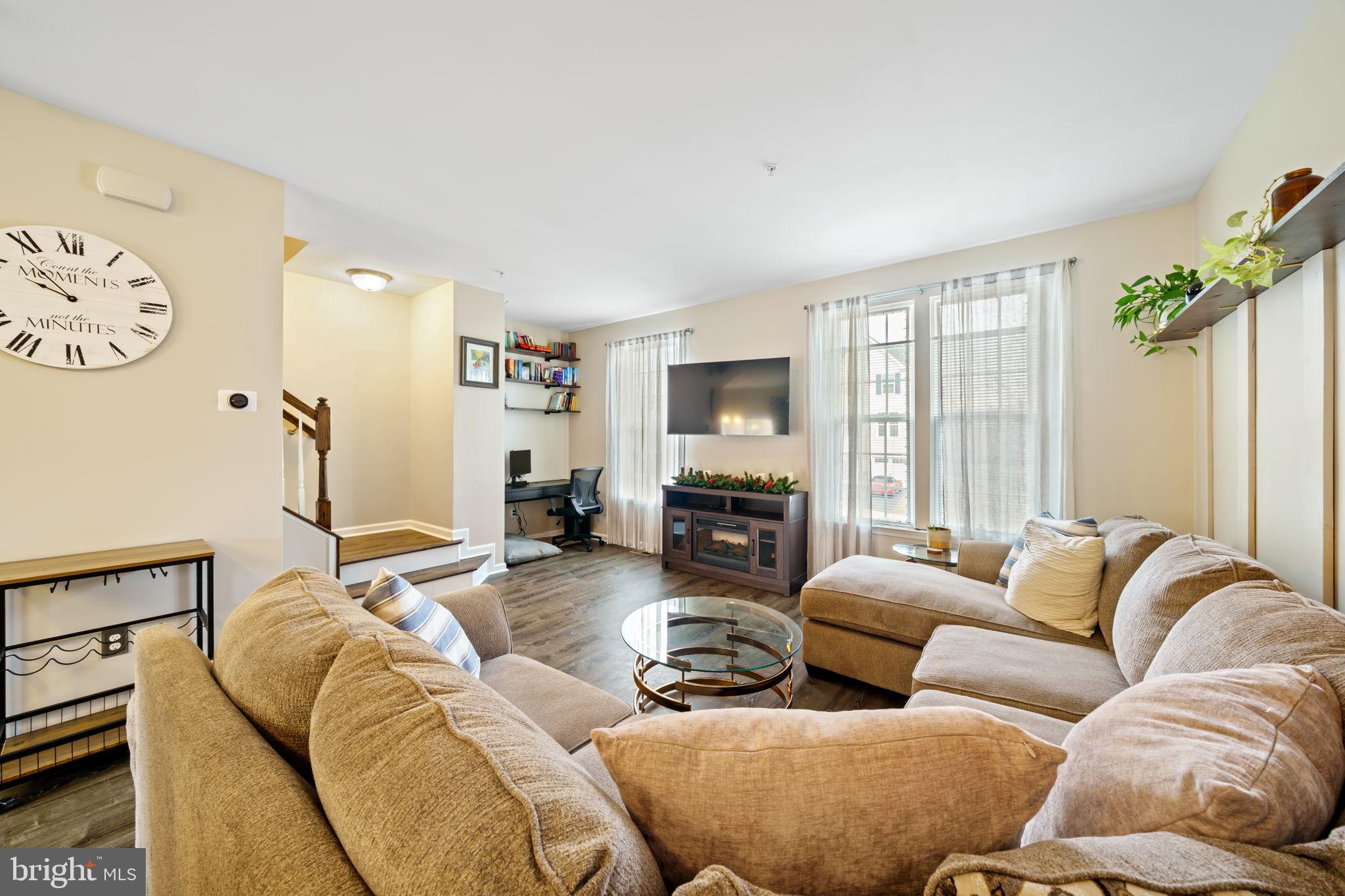 MEADOWVIEW - Residential