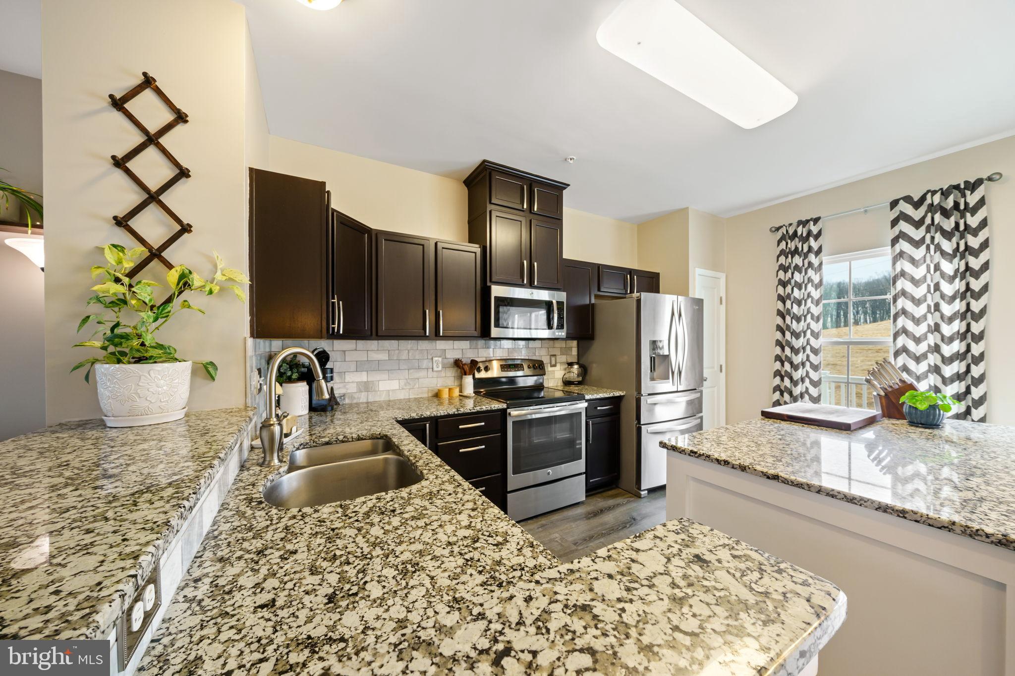 MEADOWVIEW - Residential