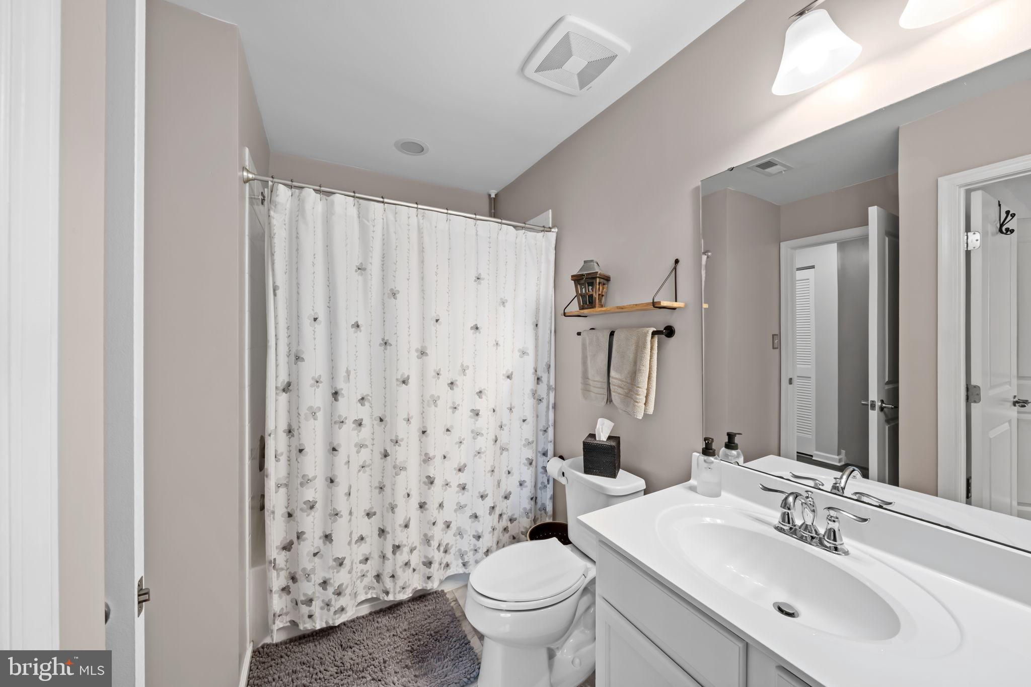 MEADOWVIEW - Residential