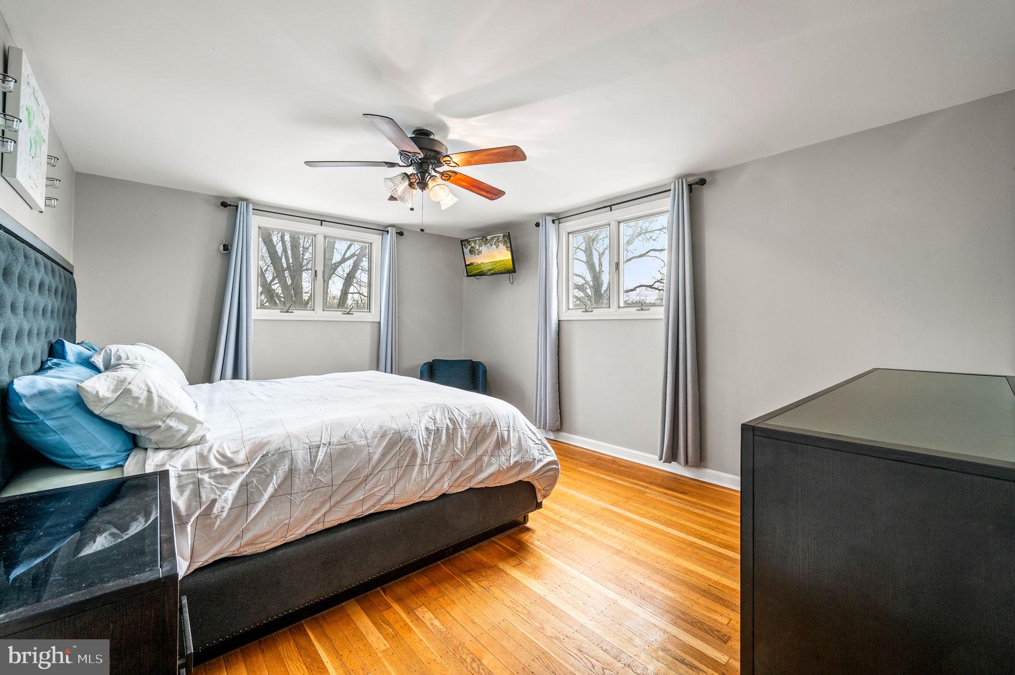 ROSLYN - Residential