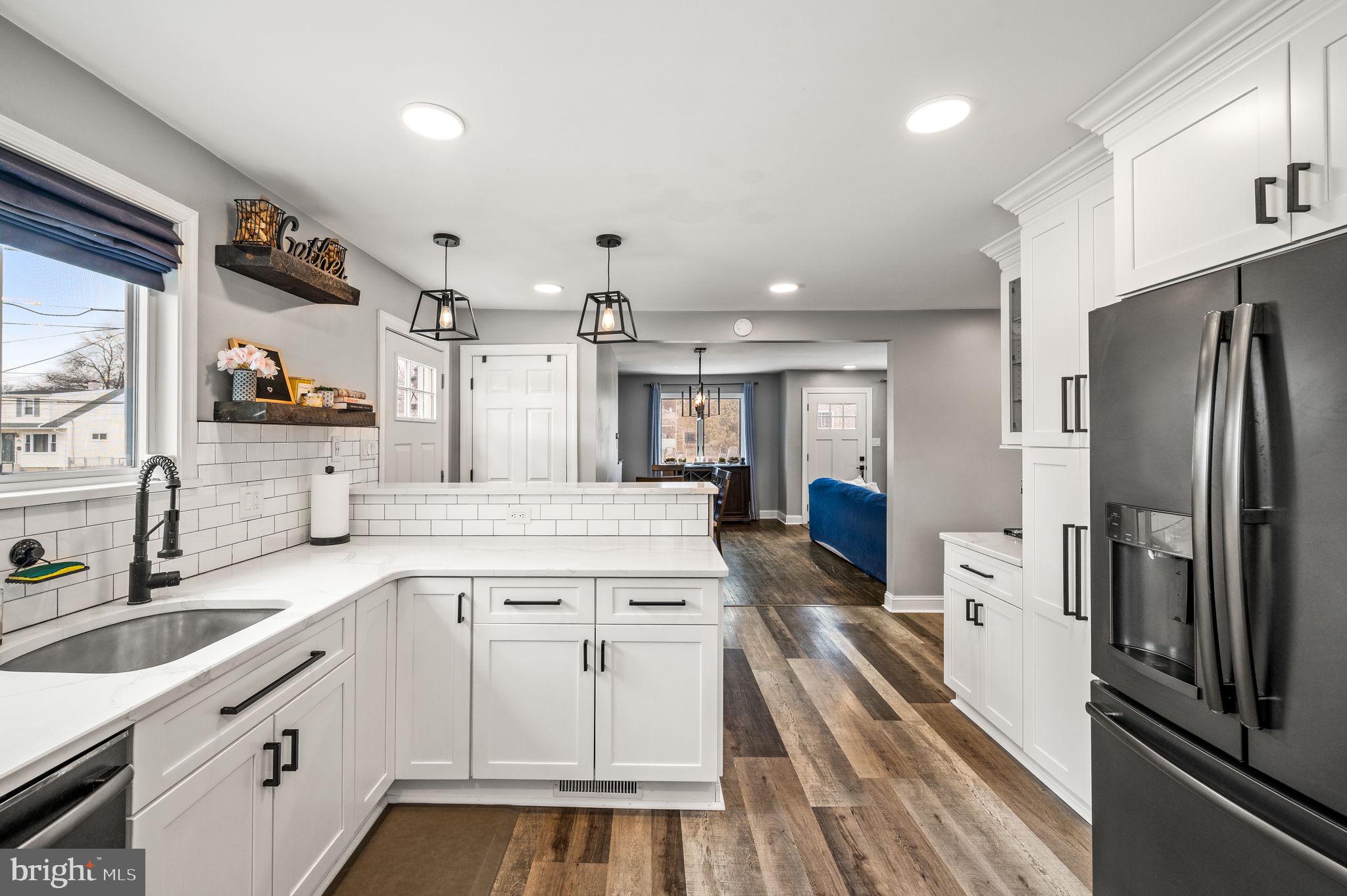 ROSLYN - Residential