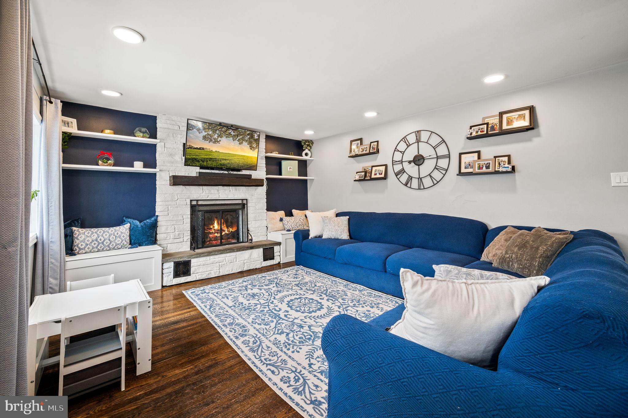 ROSLYN - Residential