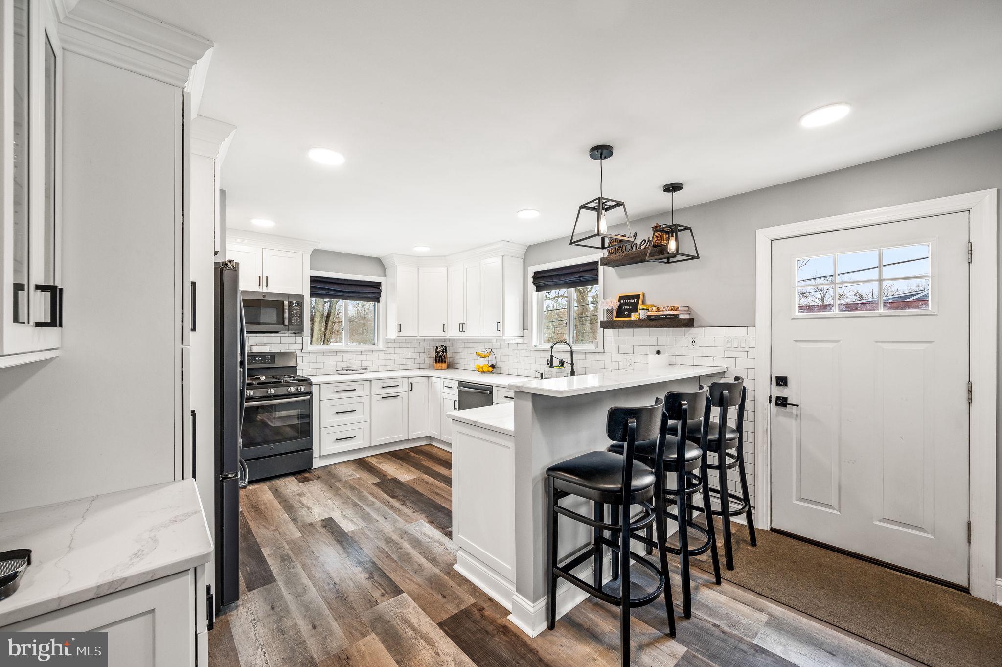 ROSLYN - Residential