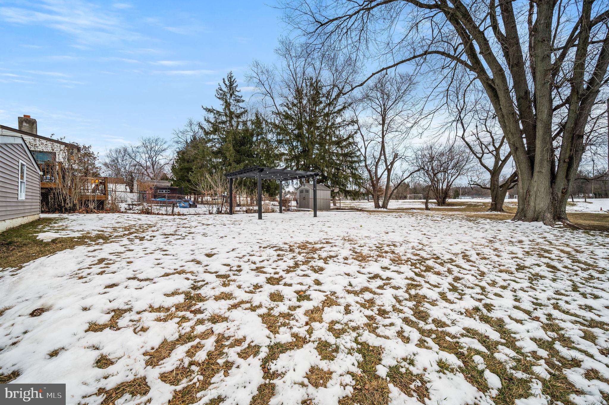 ROSLYN - Residential
