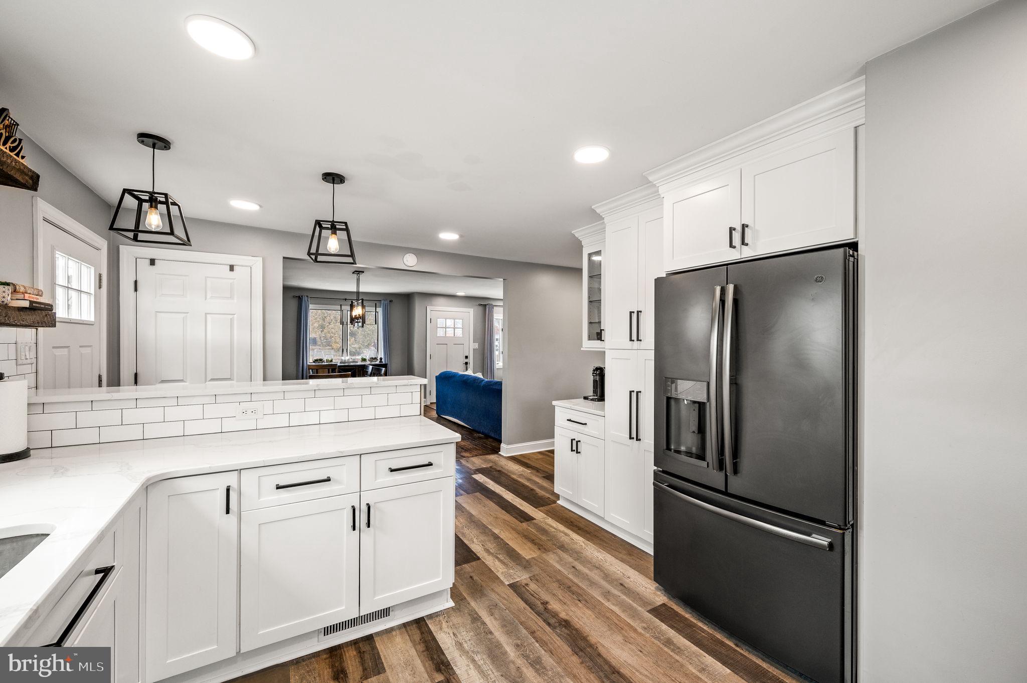 ROSLYN - Residential