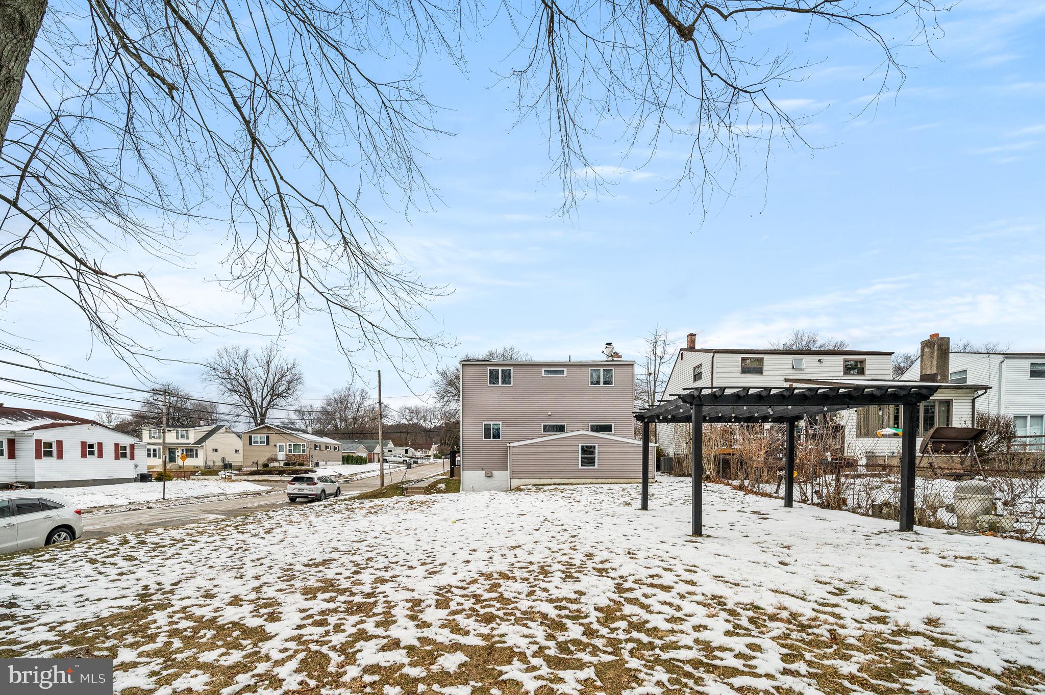 ROSLYN - Residential