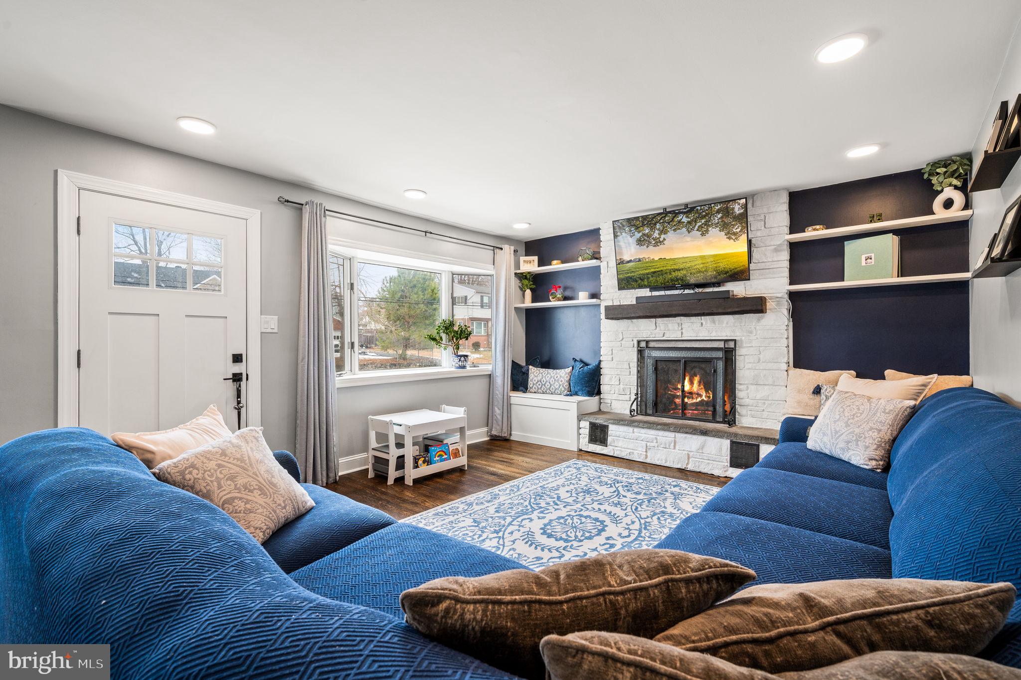 ROSLYN - Residential