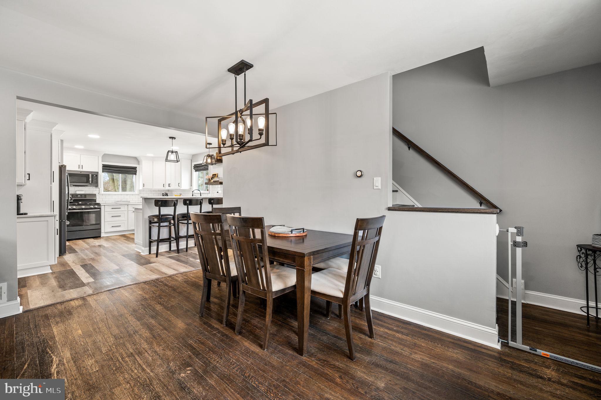 ROSLYN - Residential