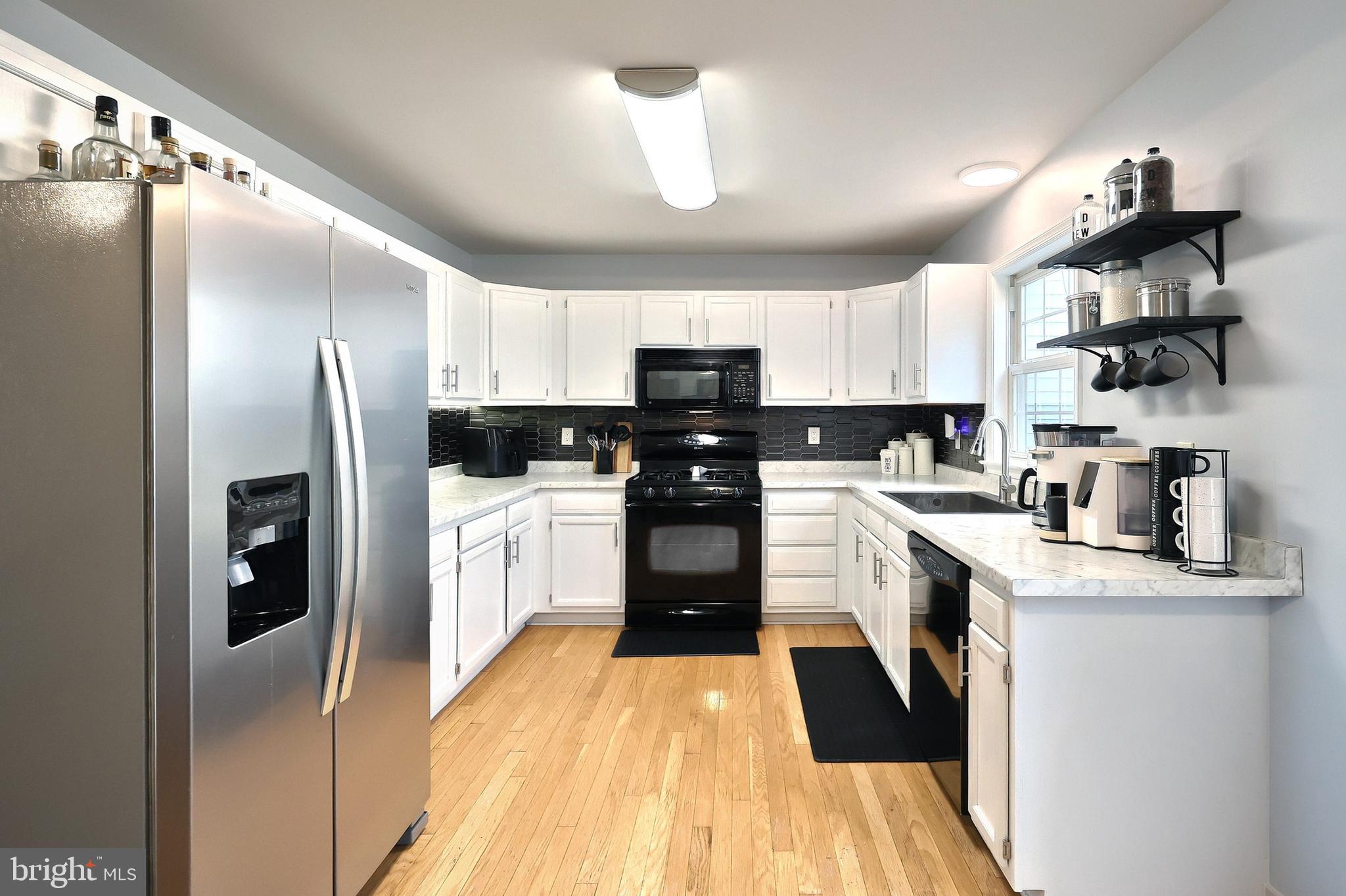 NORTH POINTE - Residential