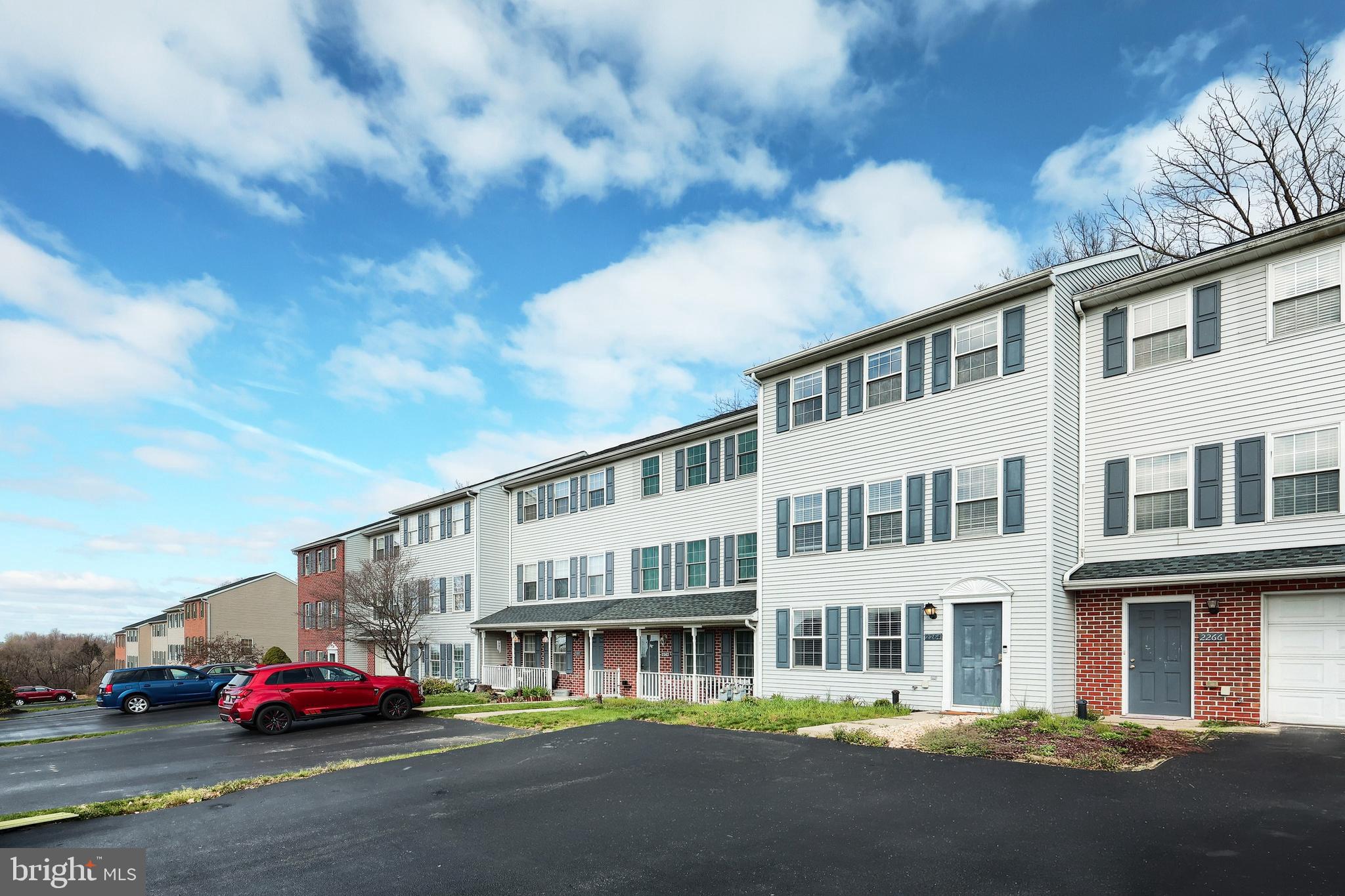 NORTH POINTE - Residential