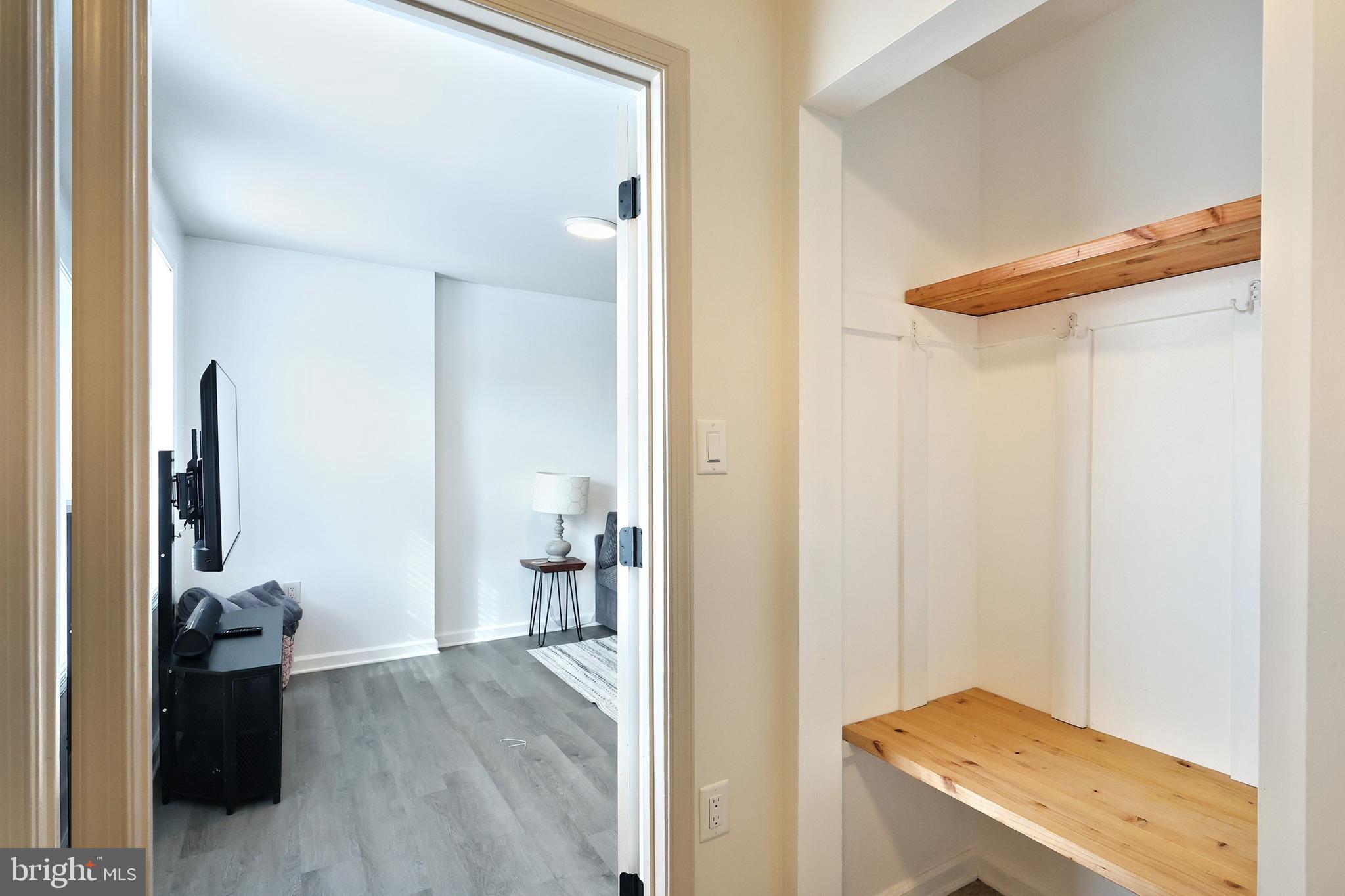 NORTH POINTE - Residential