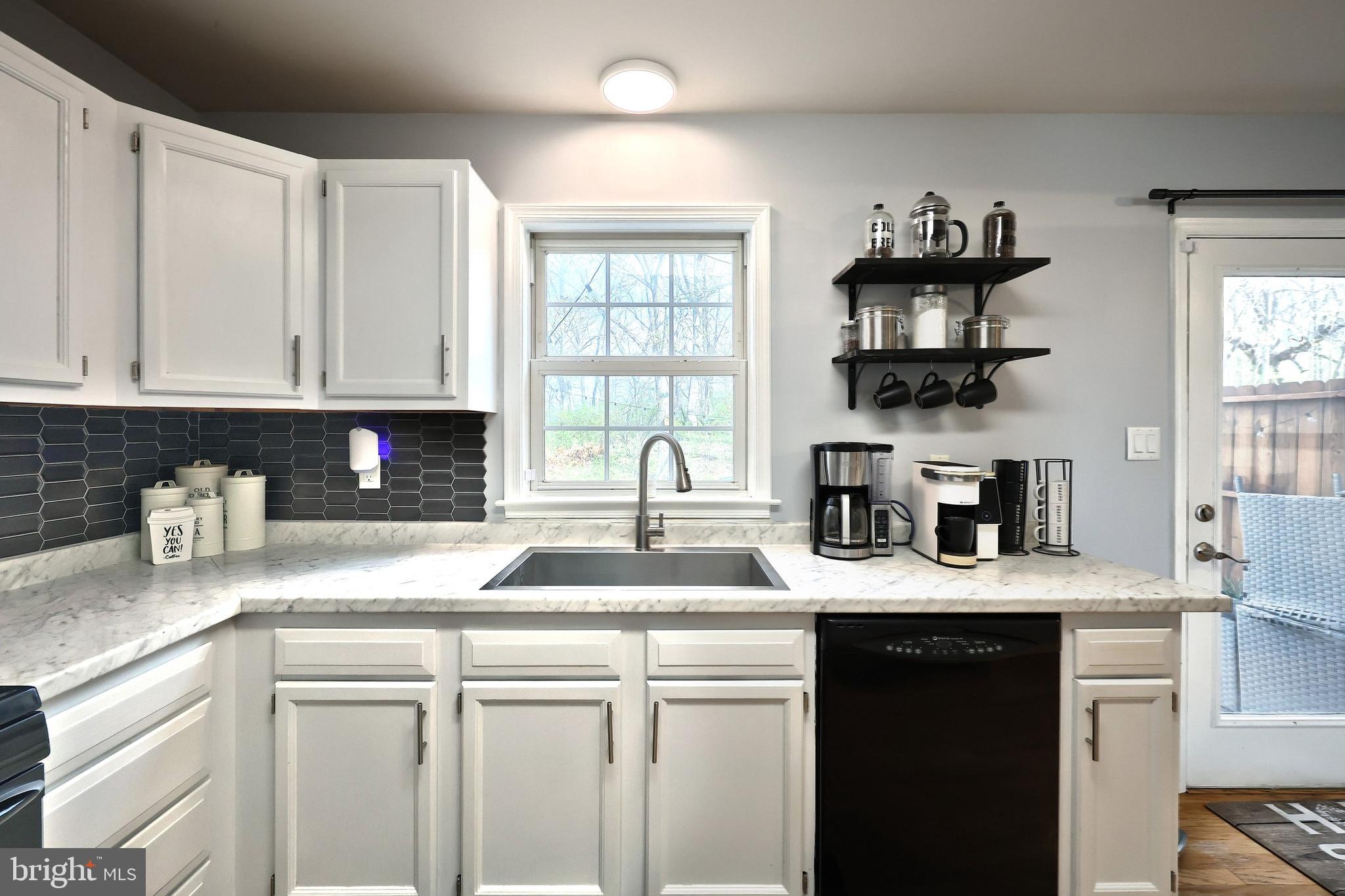 NORTH POINTE - Residential