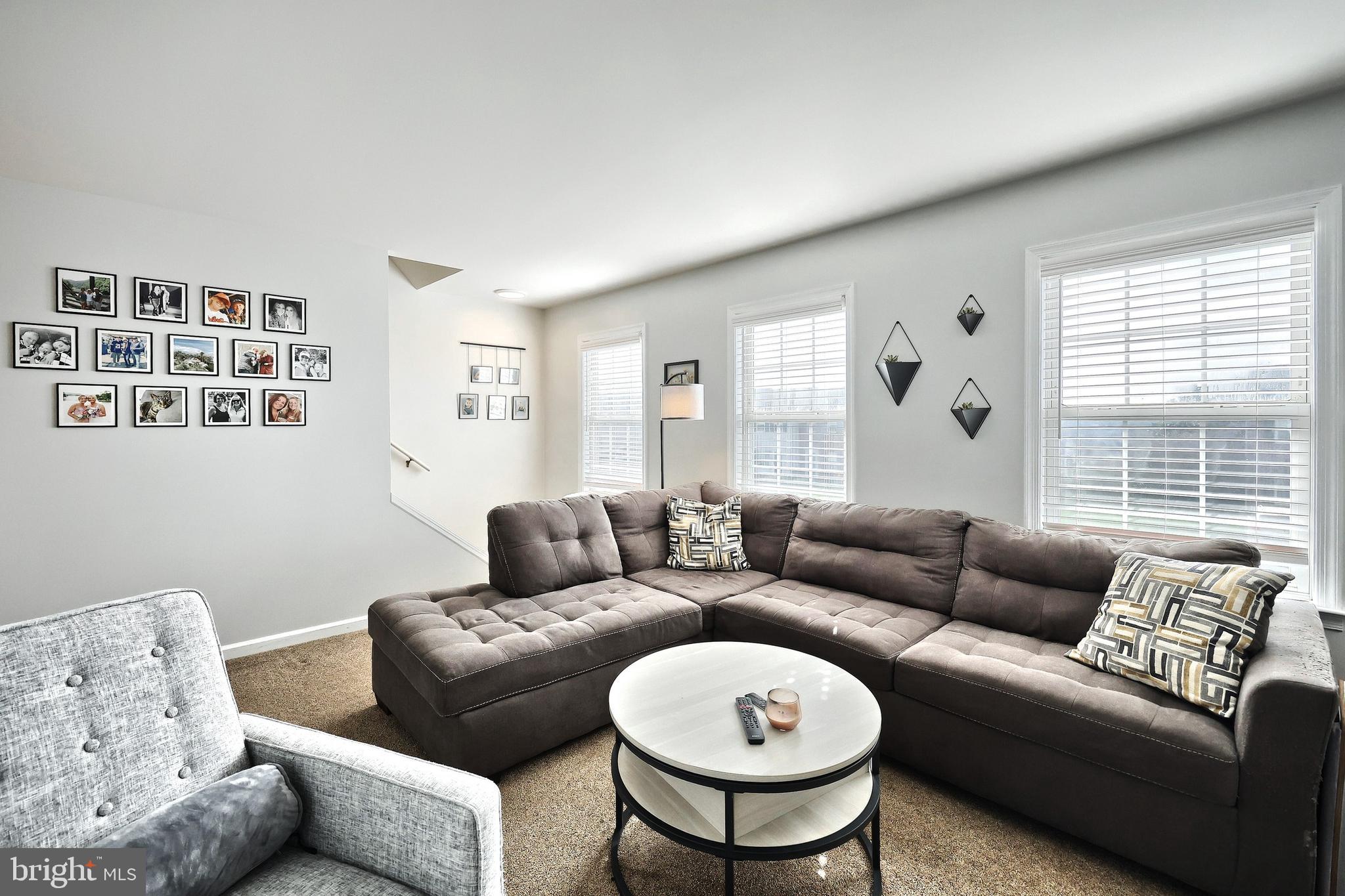 NORTH POINTE - Residential