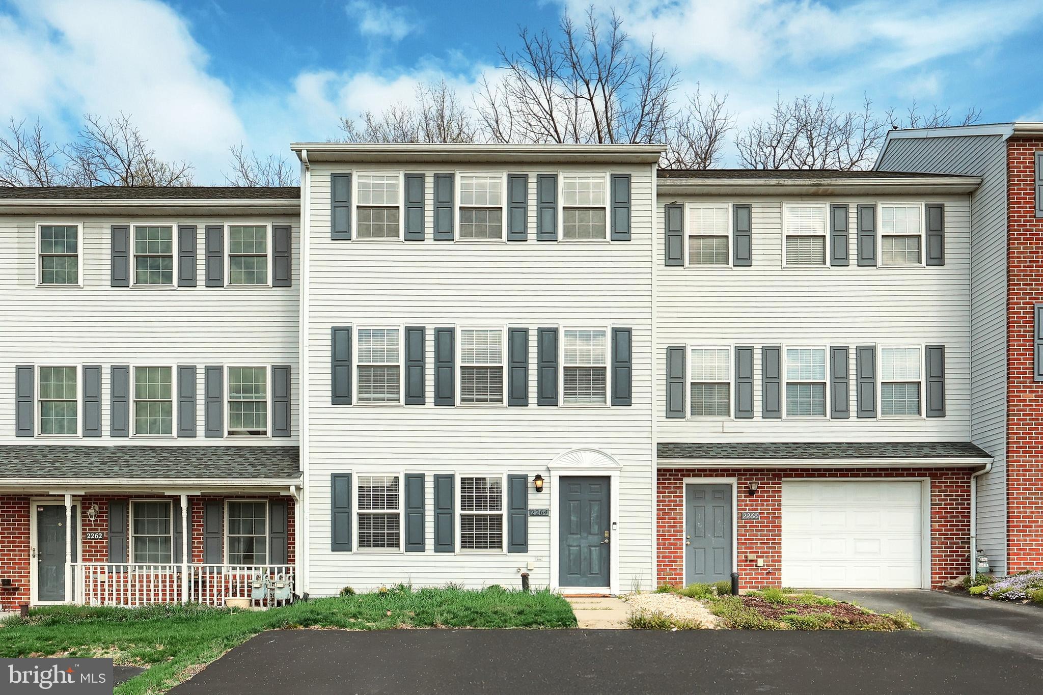 NORTH POINTE - Residential