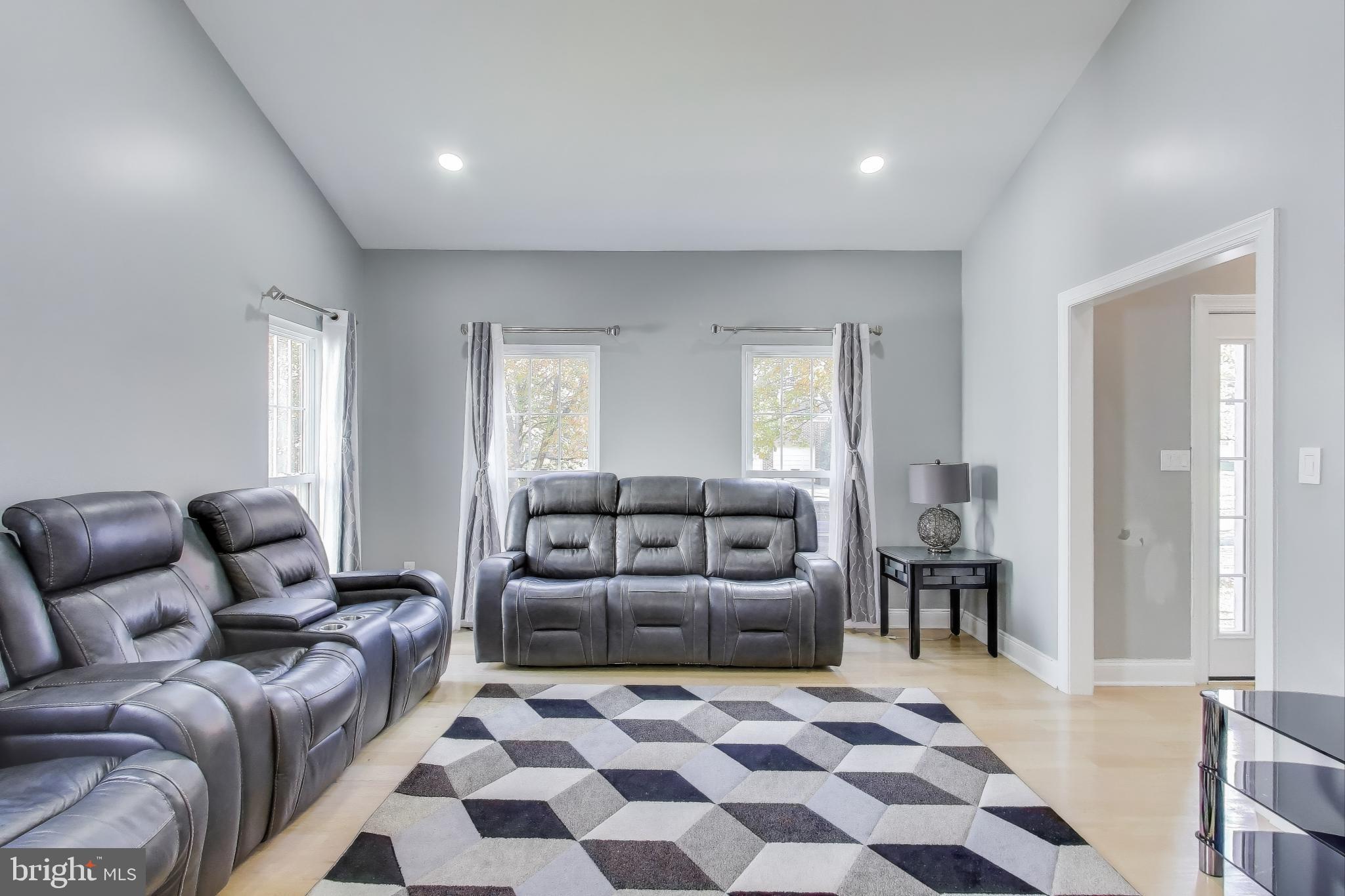 BROOKE MANOR FARMS - Residential