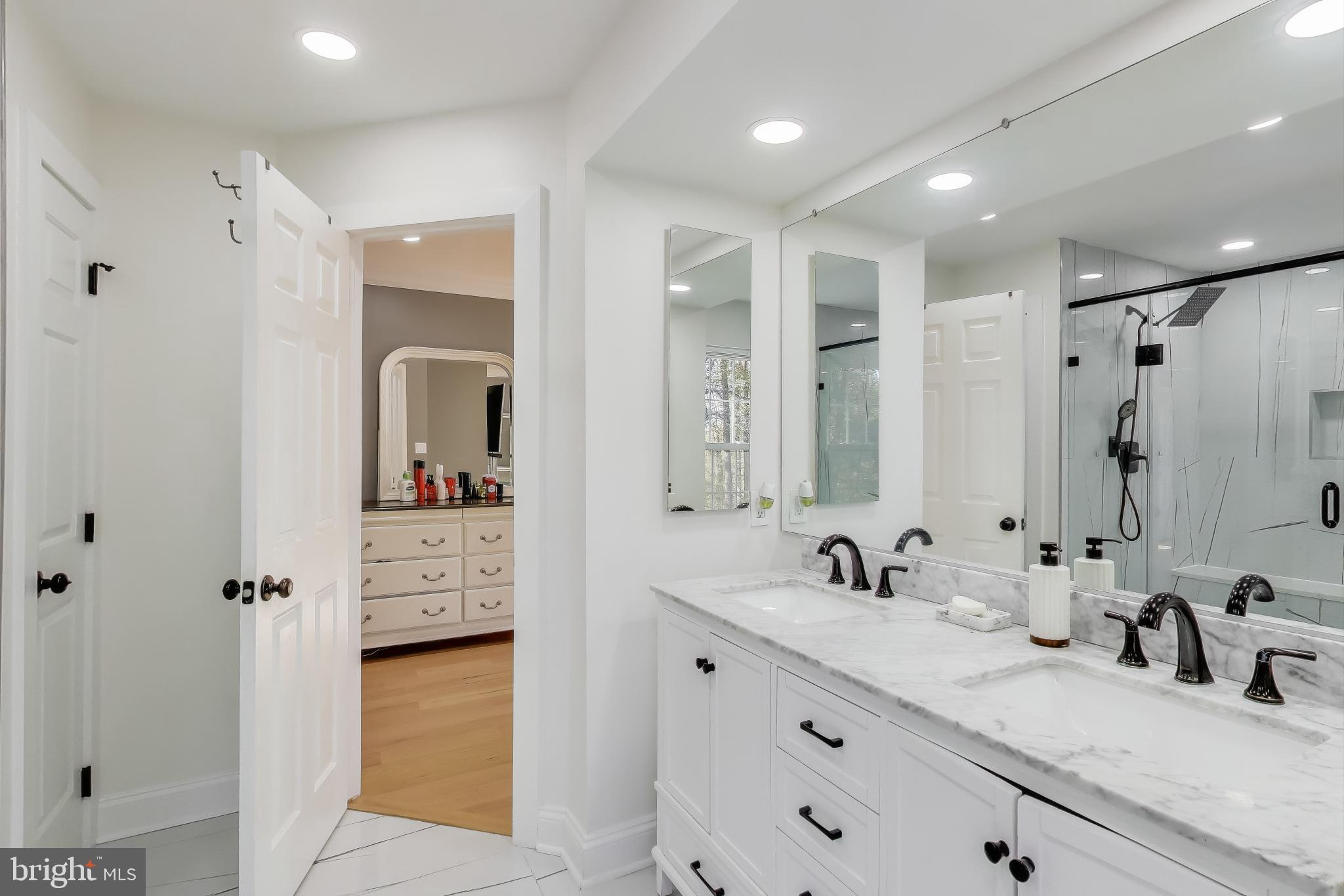 BROOKE MANOR FARMS - Residential