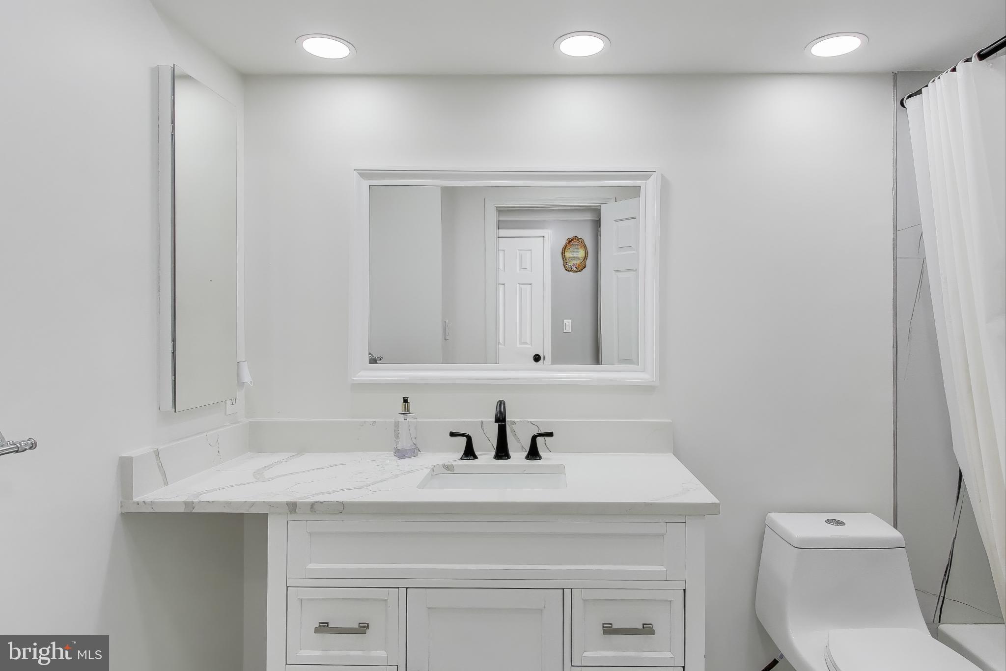 BROOKE MANOR FARMS - Residential