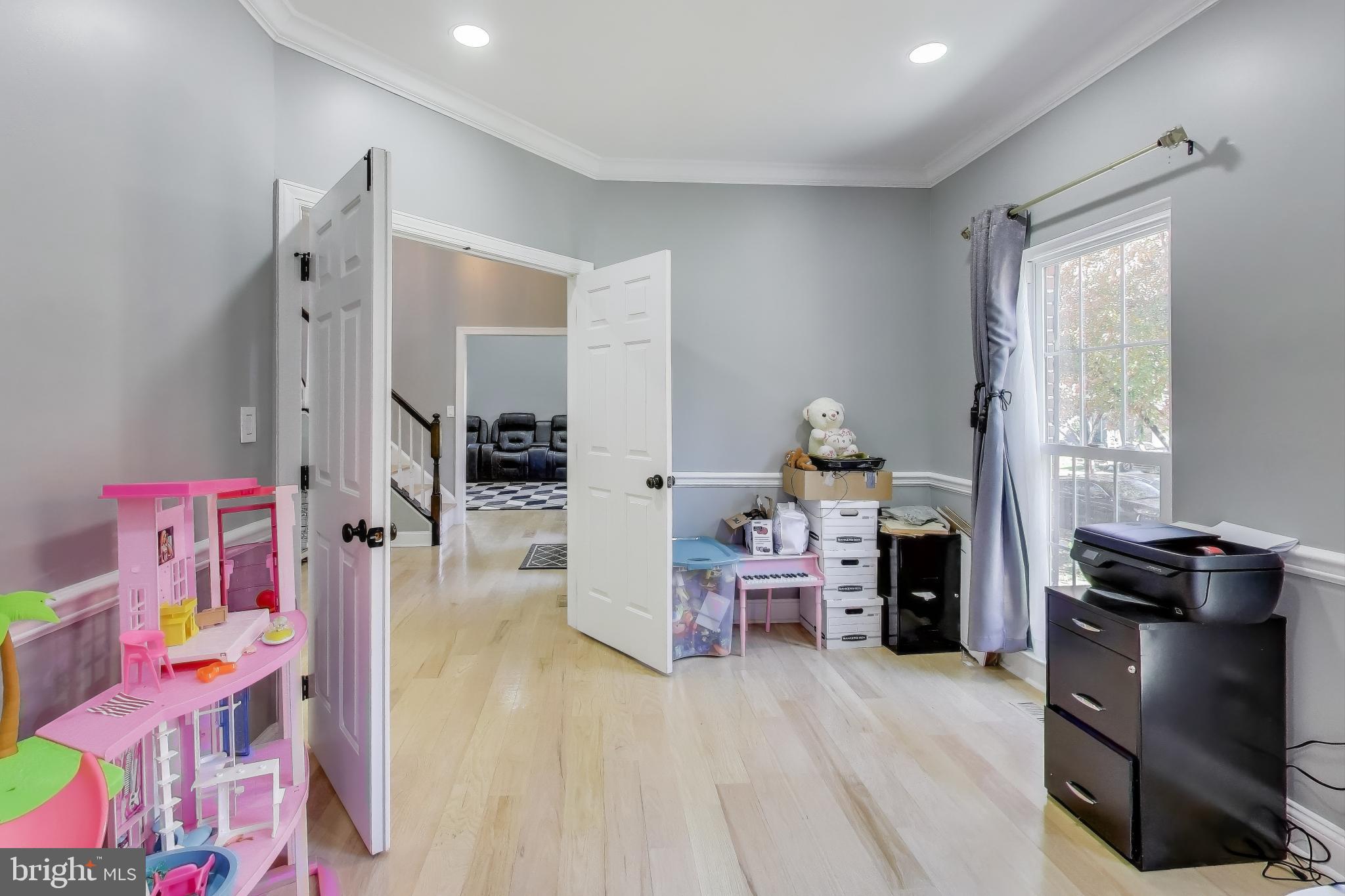 BROOKE MANOR FARMS - Residential