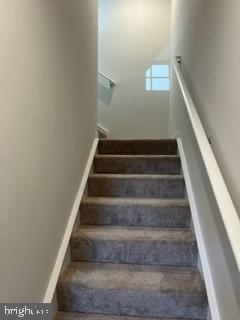 THE LAKES AT MARTINSBURG - Residential Lease