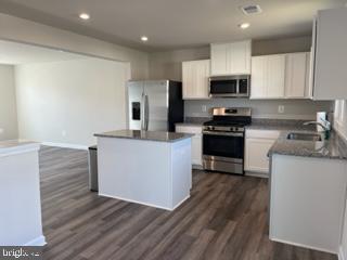 THE LAKES AT MARTINSBURG - Residential Lease