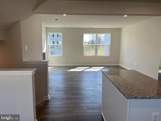 THE LAKES AT MARTINSBURG - Residential Lease
