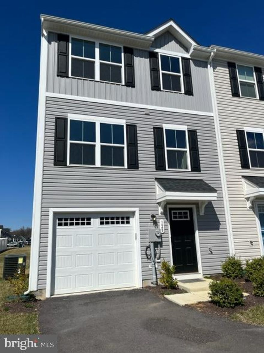 AVAILABLE NOW !!  BRAND NEW END UNIT TOWNHOME for Rent in THE LAKES OF MARTINSBURG!  Never lived in, be the first to call this lovely townhouse home.  This unit features, 3 bedrooms, 2 full baths and one half on the main level, garage with opener, beautiful appliances, granite counter tops, 1535 sq ft of living space,  and so much more!   Close to shopping and great commuter location, close to I-81.  Must see to appreciate !  SORRY NO PETS !    Please call if you have any questions, or would like to schedule a showing.