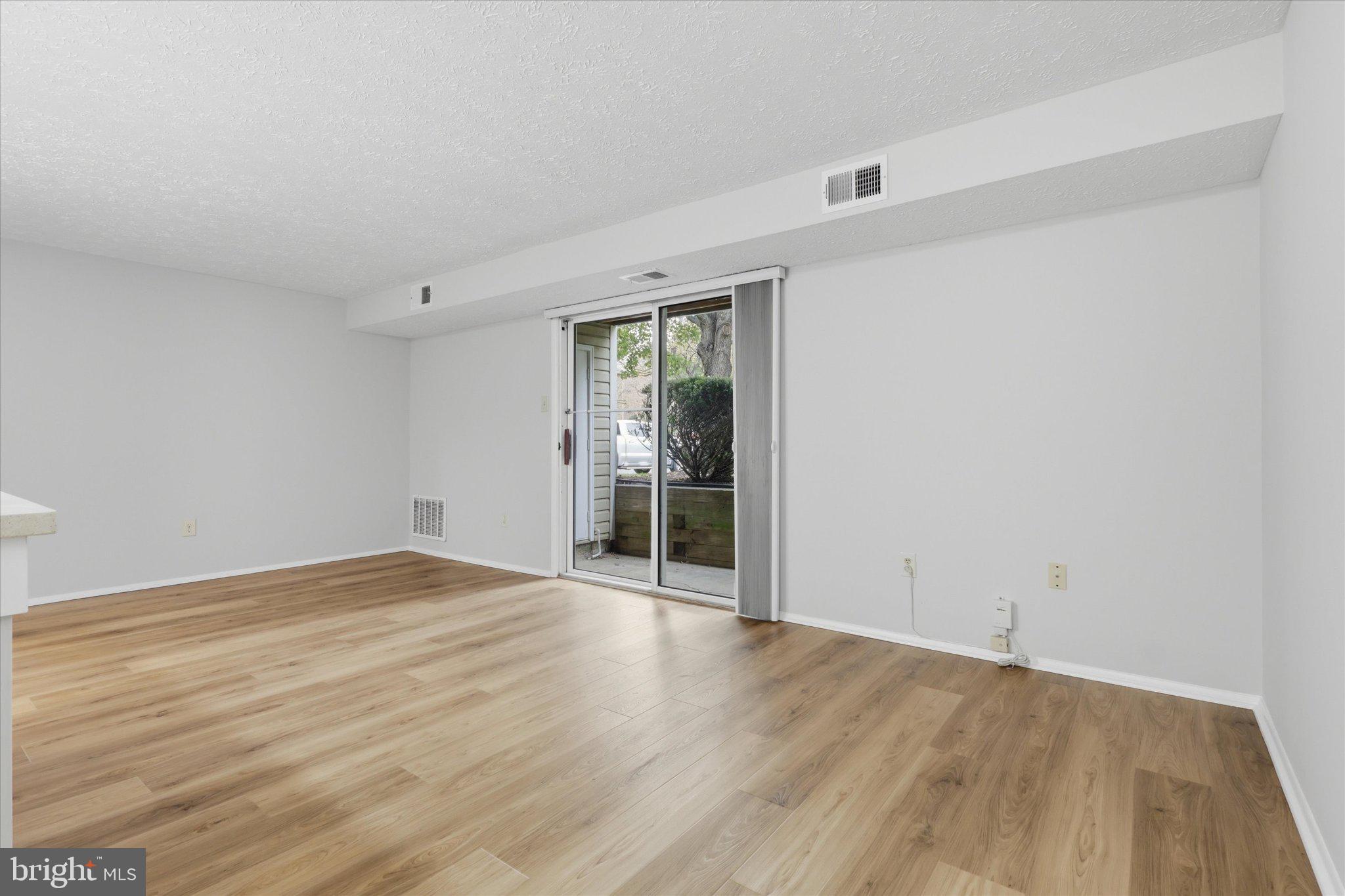 12217 PEACH CREST DRIVE 905-D