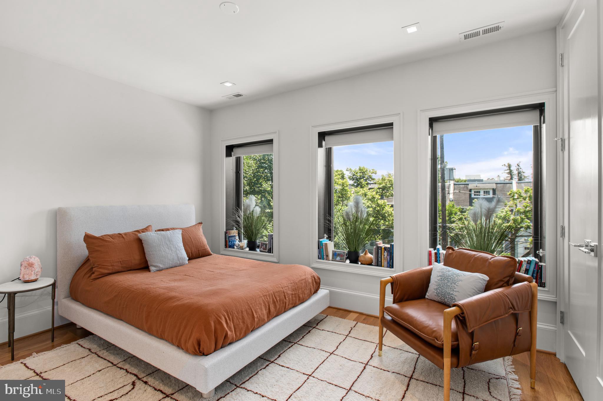 BURLEITH - Residential