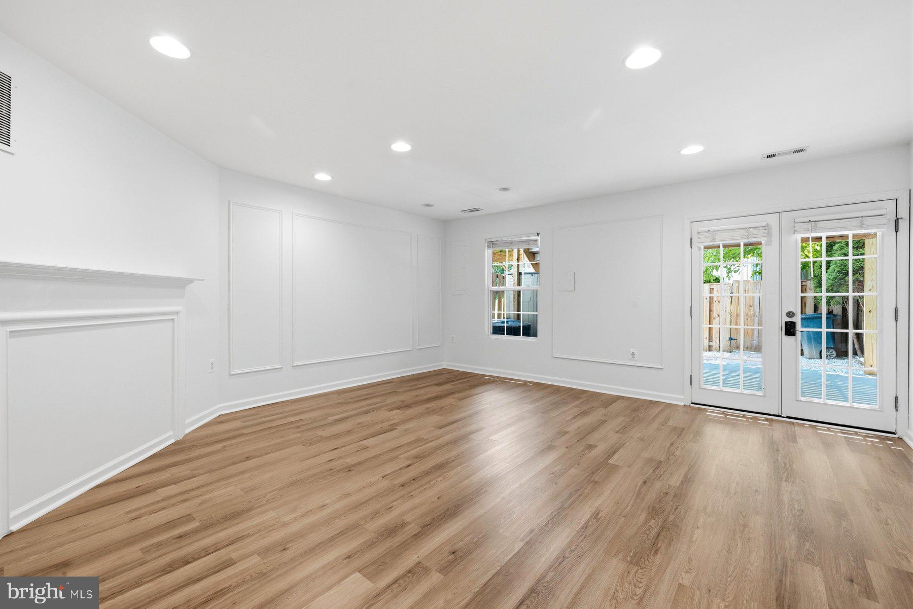 GERMANTOWN VIEW - Residential