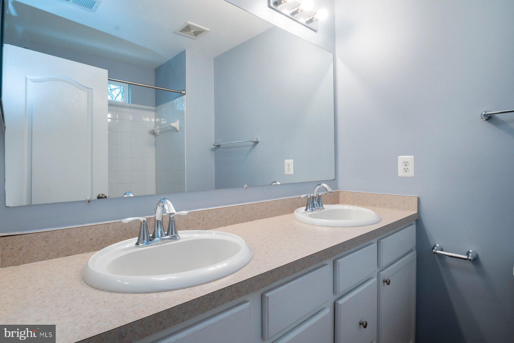 TANYARD SPRINGS - Residential