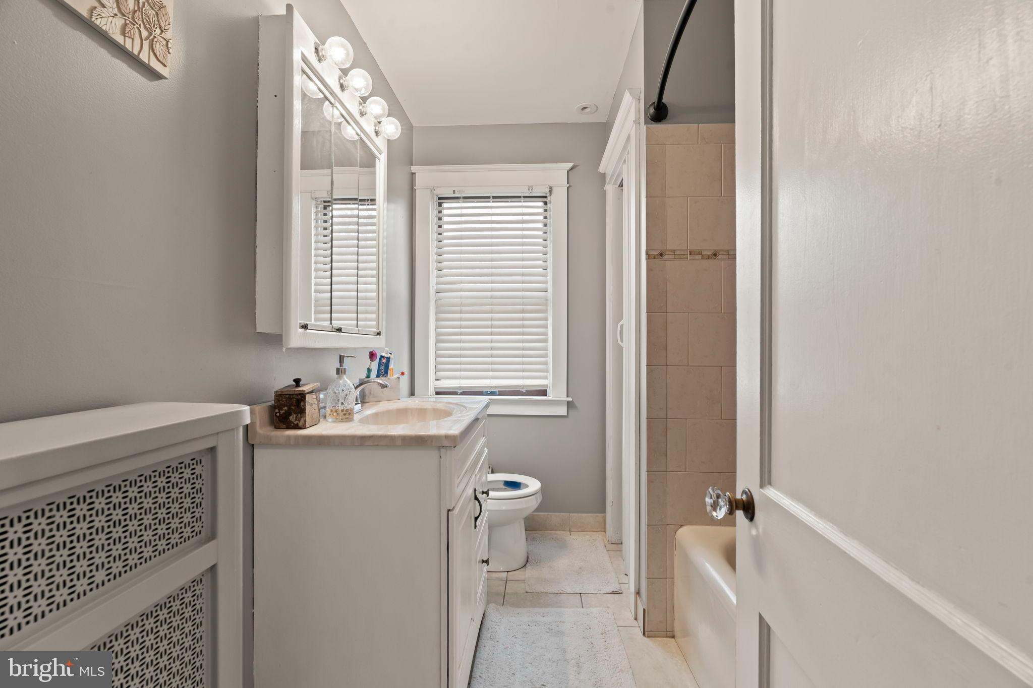 LANSDOWNE - Residential