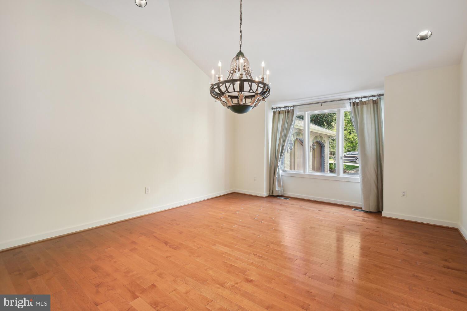 THE PALISADES - Residential