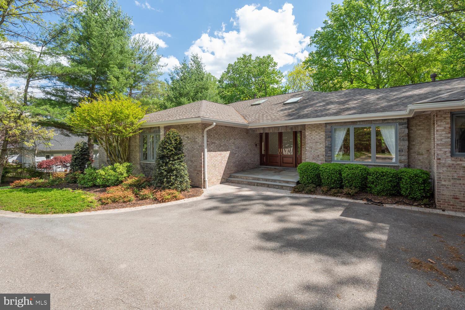 THE PALISADES - Residential