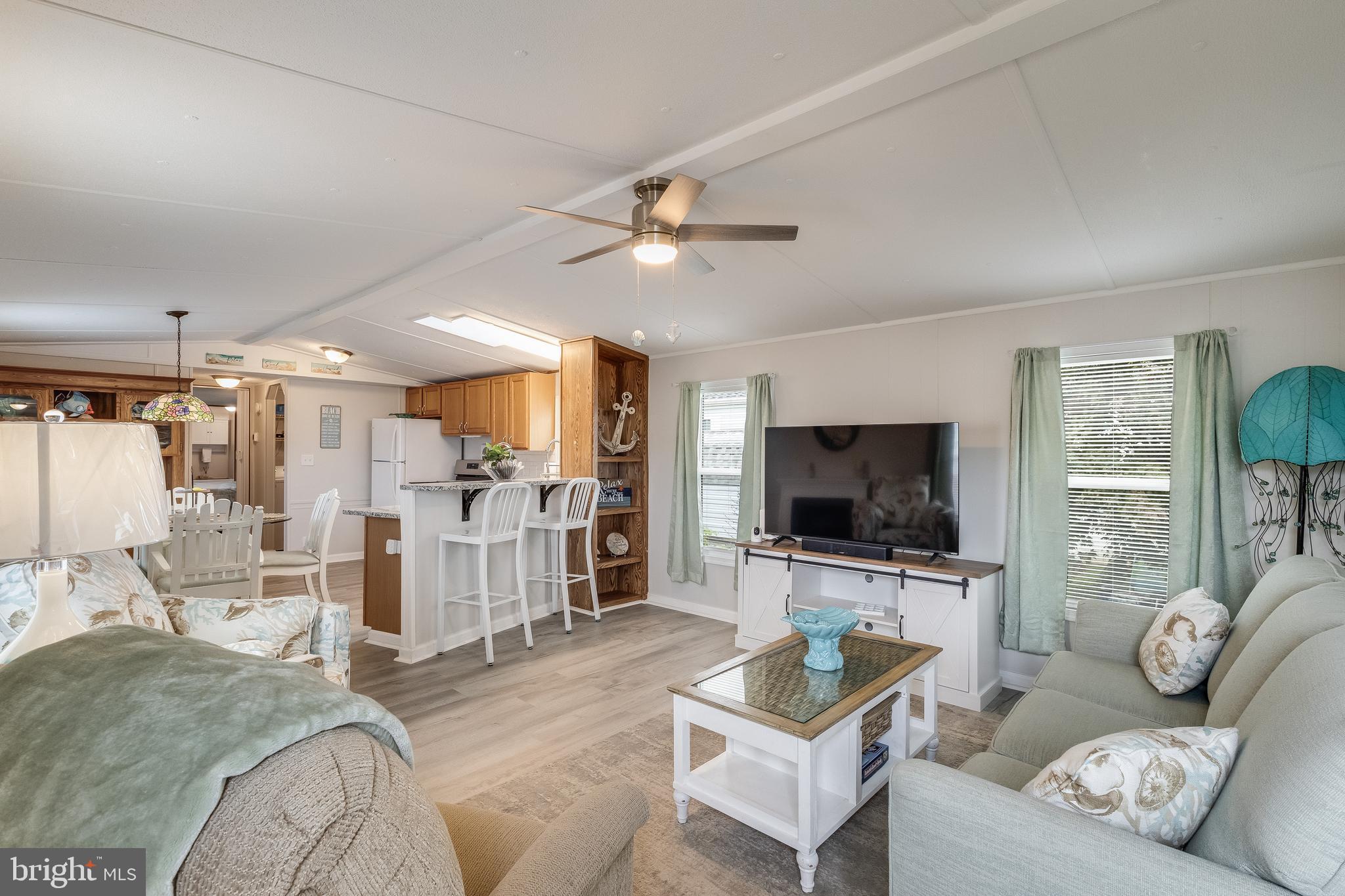 8 BRISTOL WAY 32022