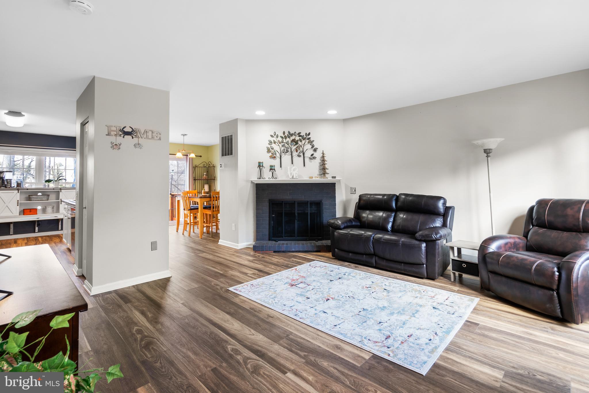 GUNNERS LAKE VILLAGE - Residential