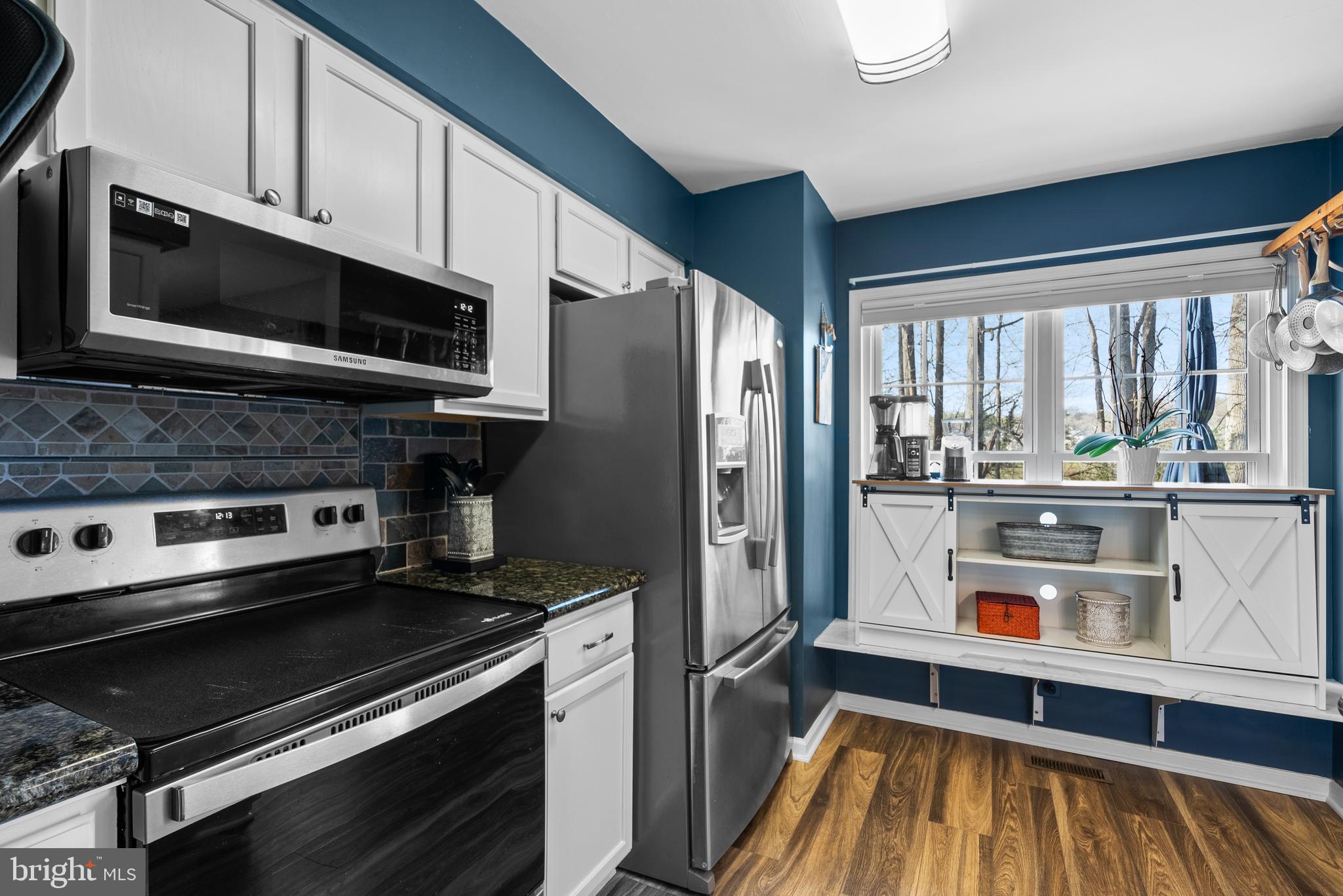 GUNNERS LAKE VILLAGE - Residential