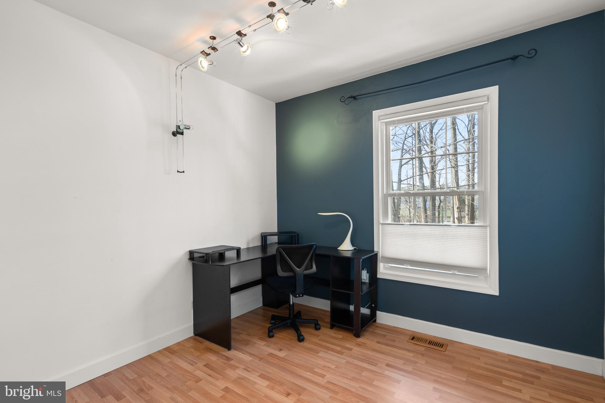 GUNNERS LAKE VILLAGE - Residential