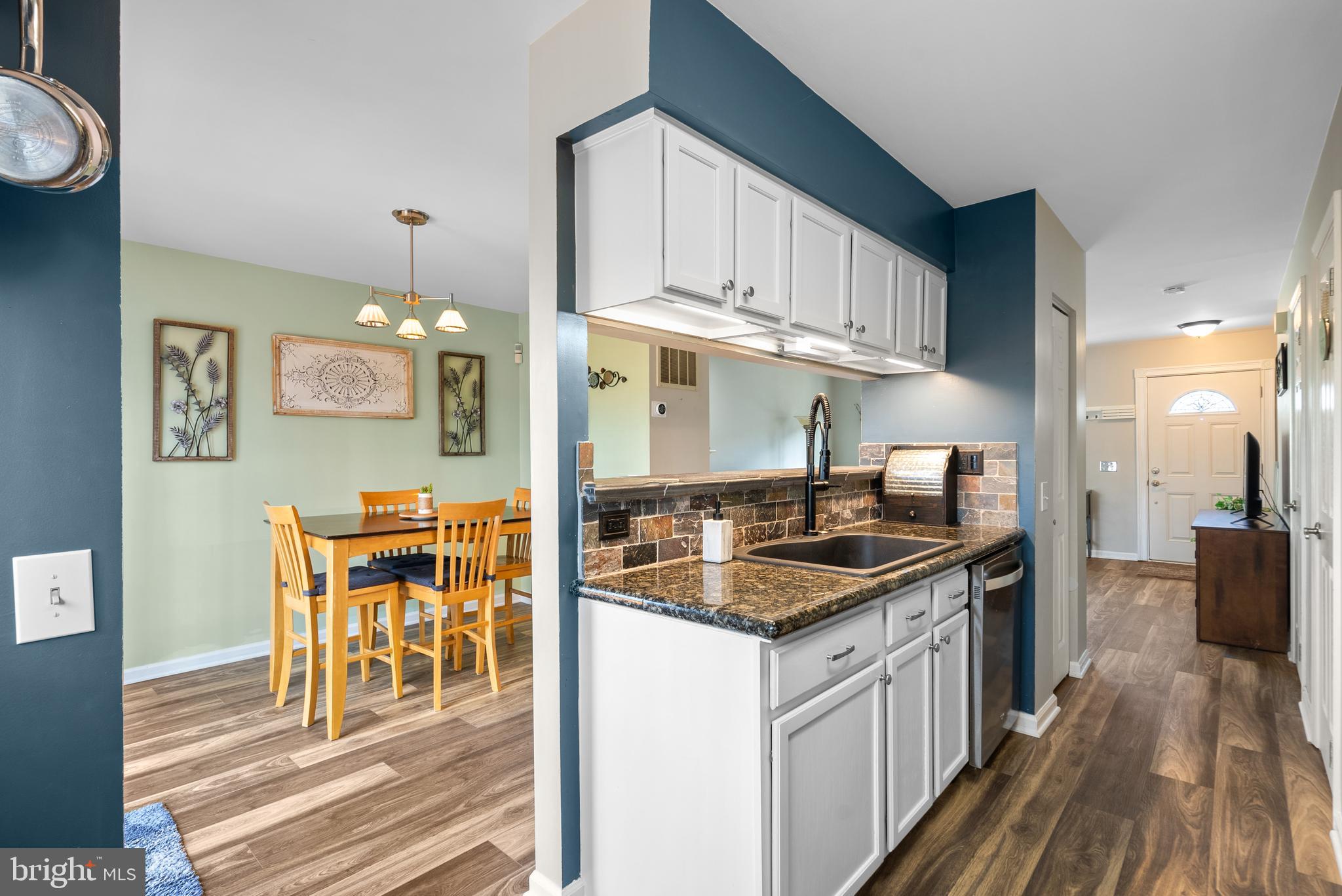 GUNNERS LAKE VILLAGE - Residential