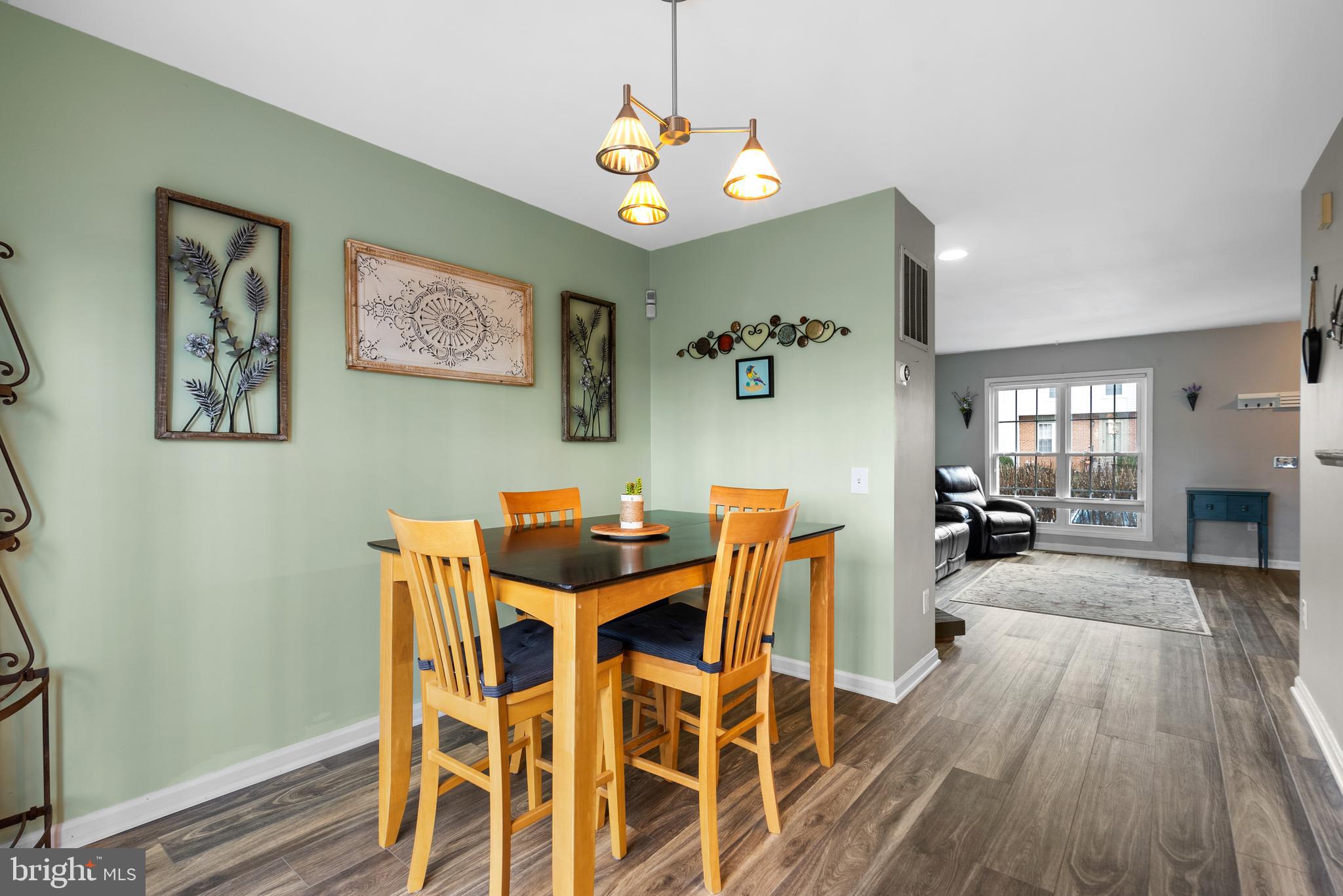 GUNNERS LAKE VILLAGE - Residential