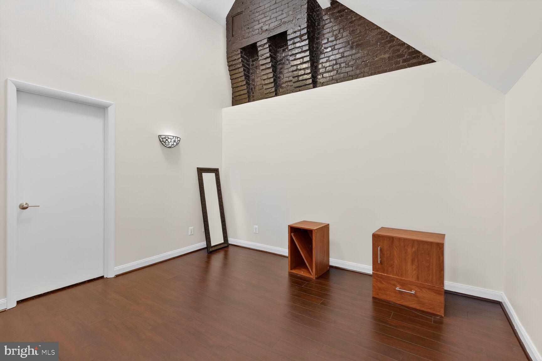 FAIRLINGTON - Residential