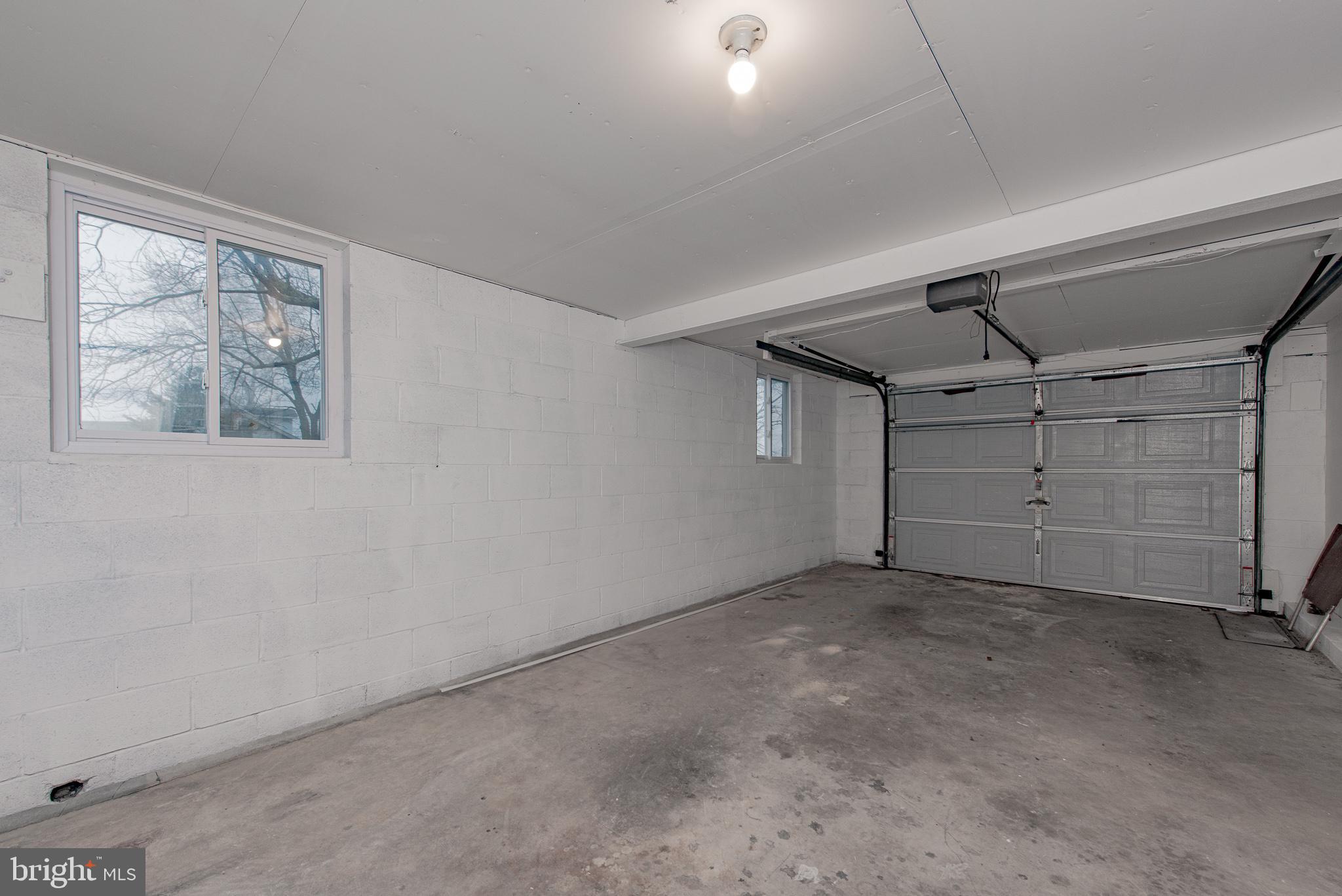 PERRYVILLE - Residential