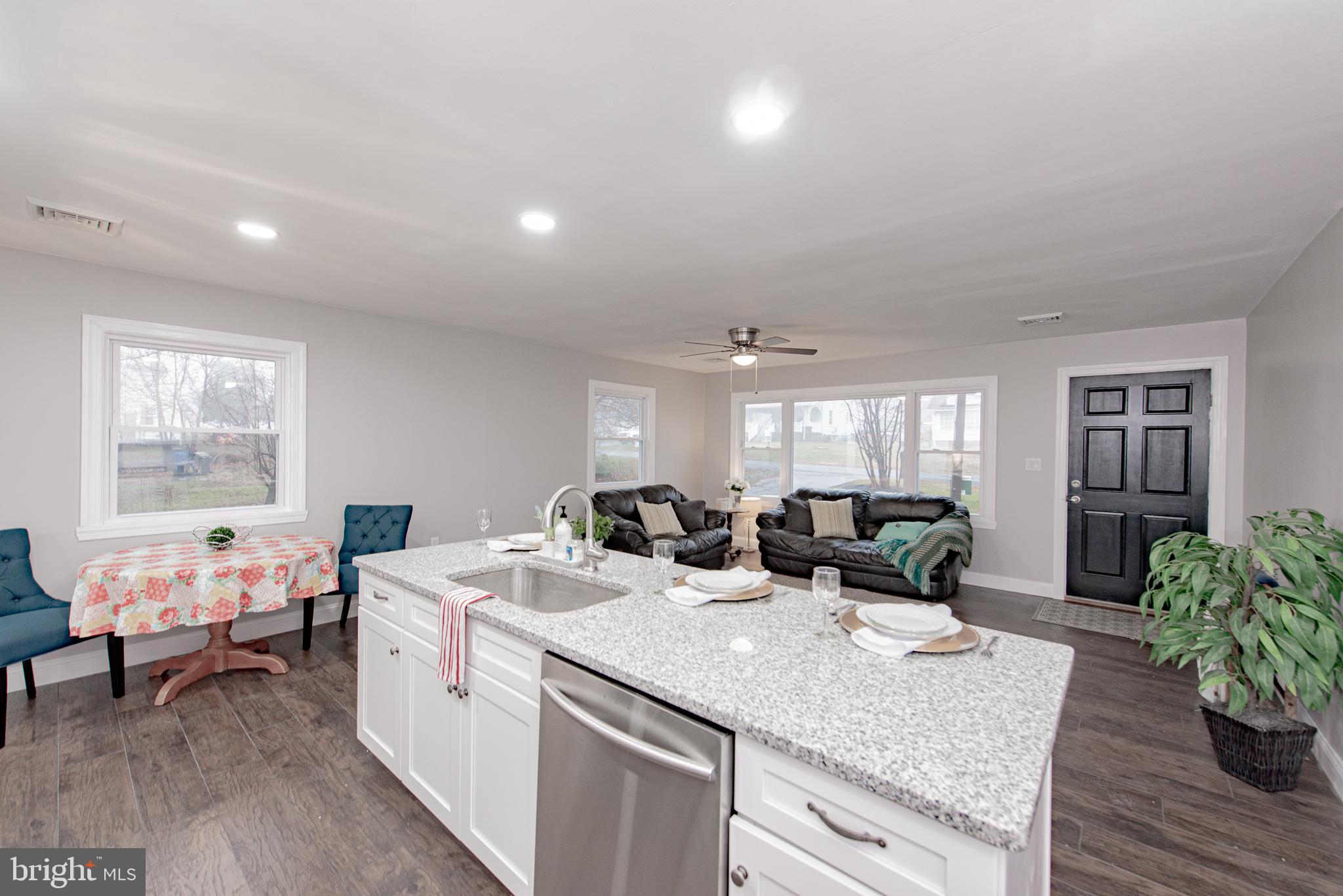 PERRYVILLE - Residential