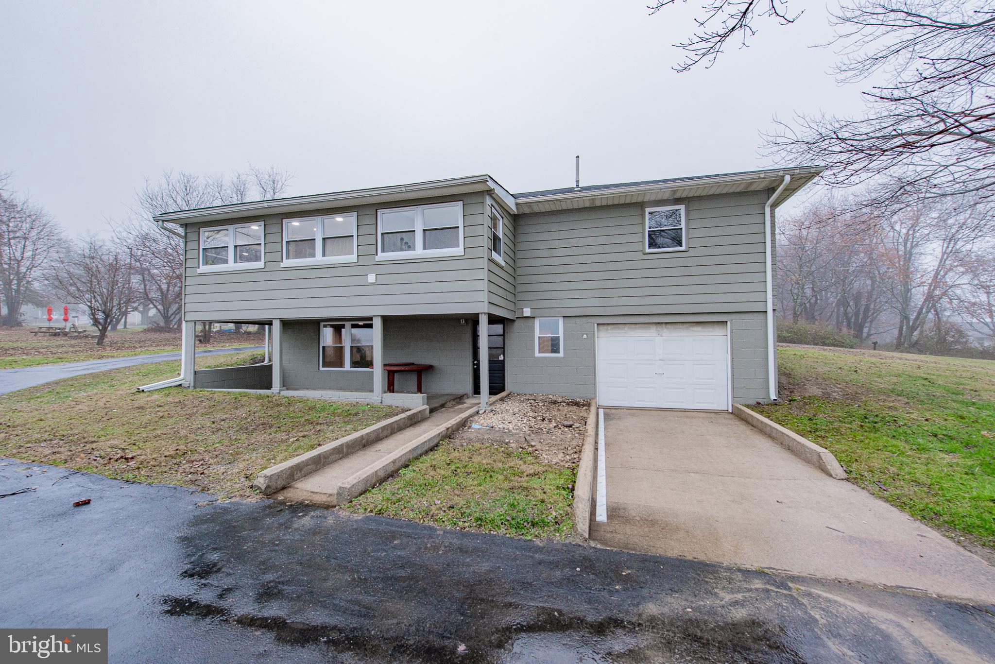 PERRYVILLE - Residential