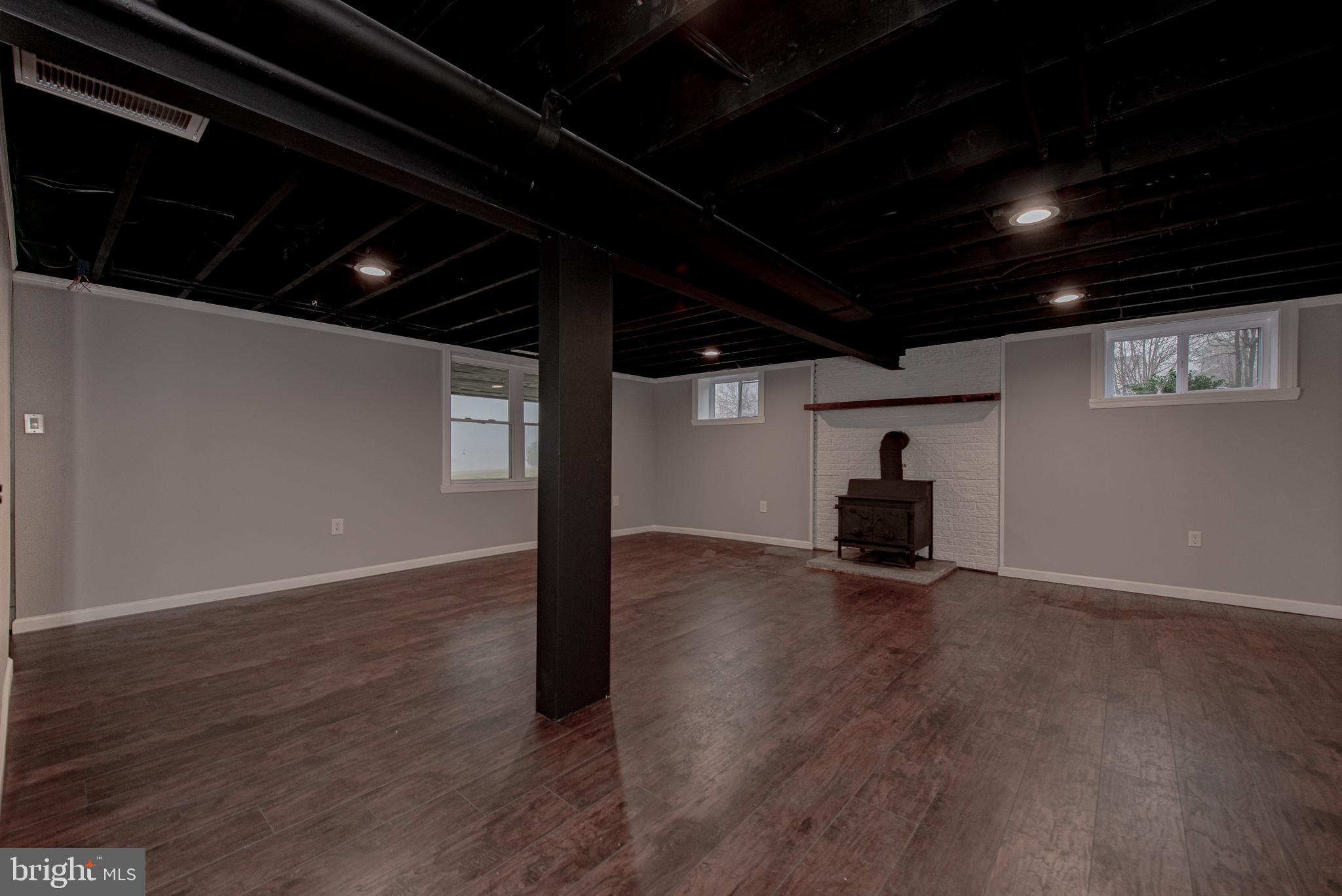 PERRYVILLE - Residential