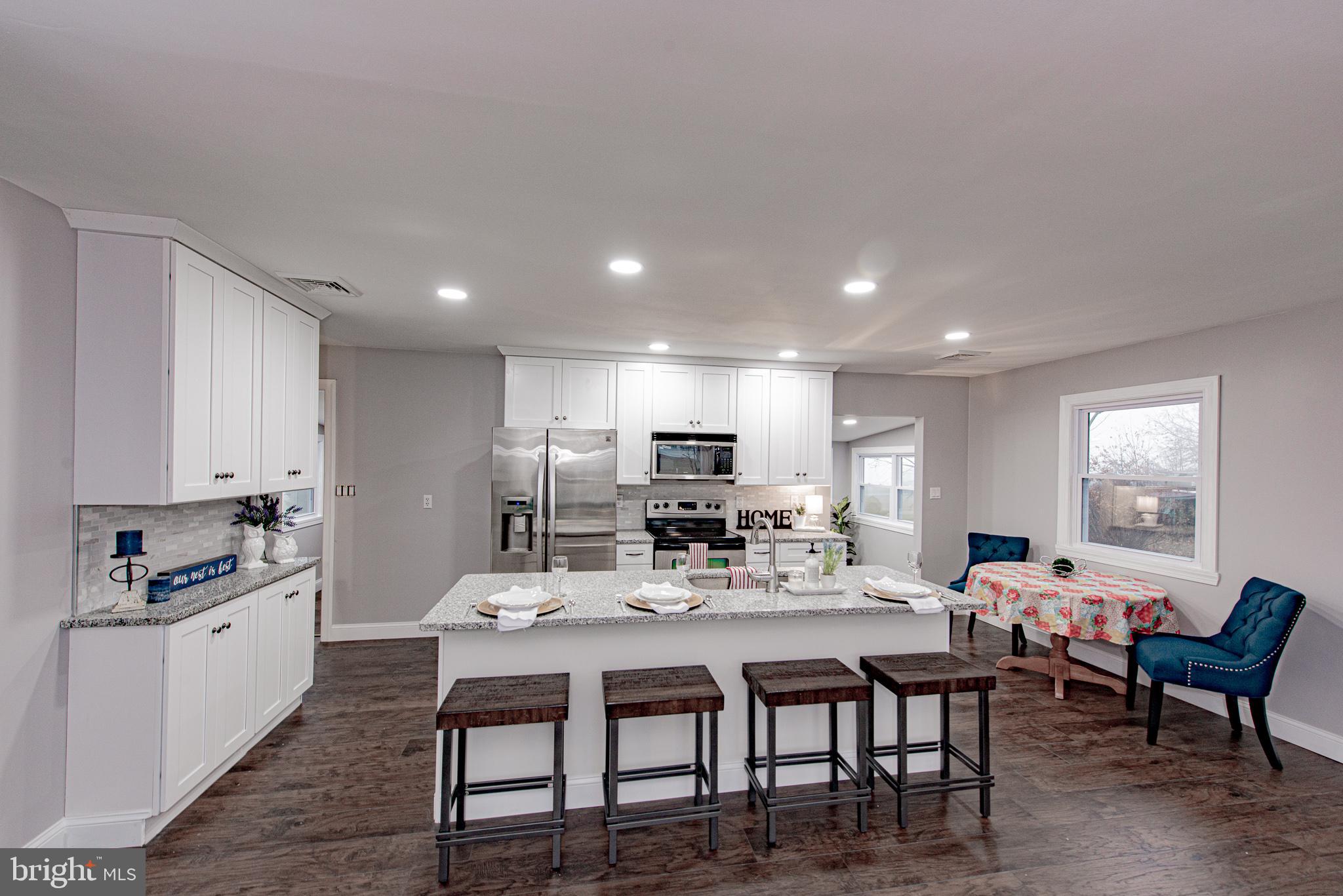 PERRYVILLE - Residential