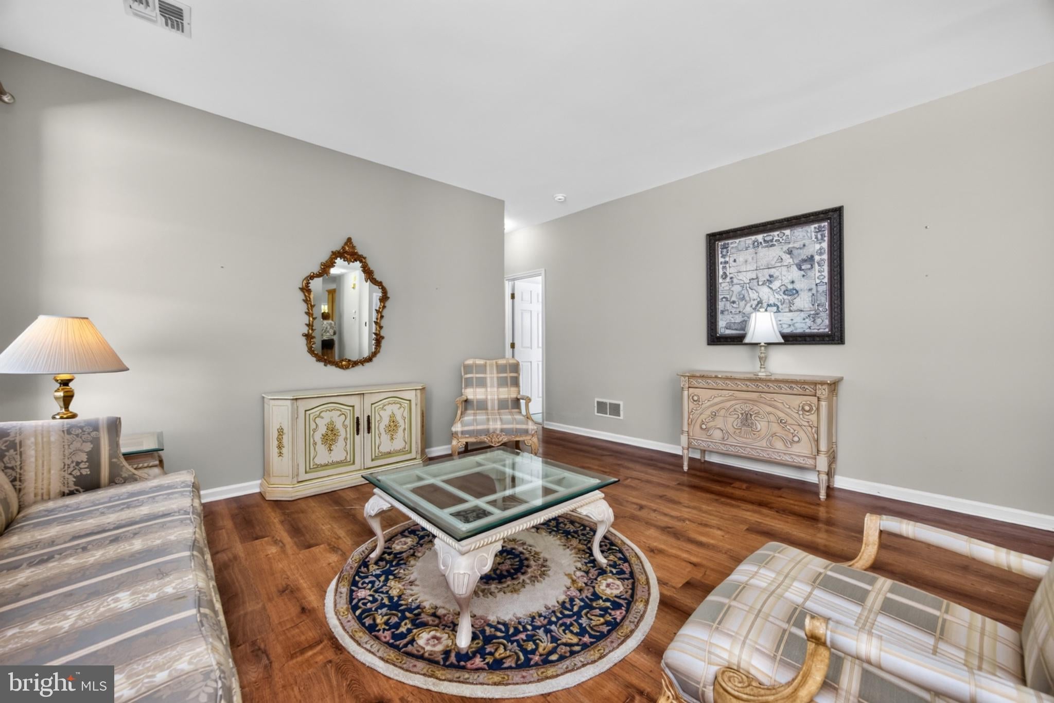 1515 N HUNTING HORN TURN