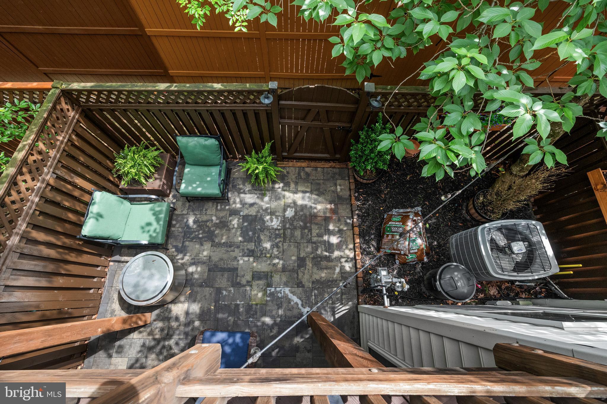 CAMERON STATION - Residential