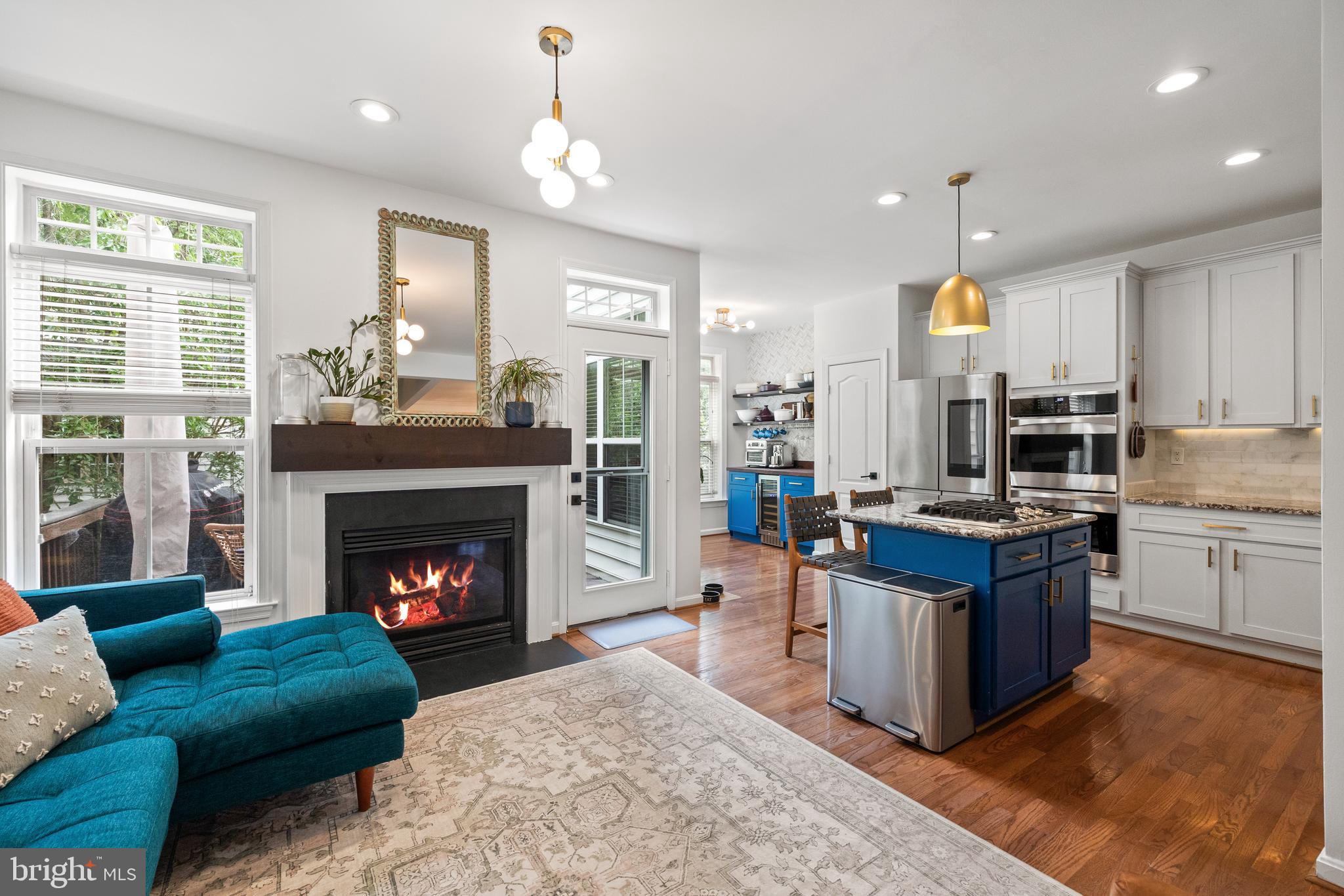 CAMERON STATION - Residential