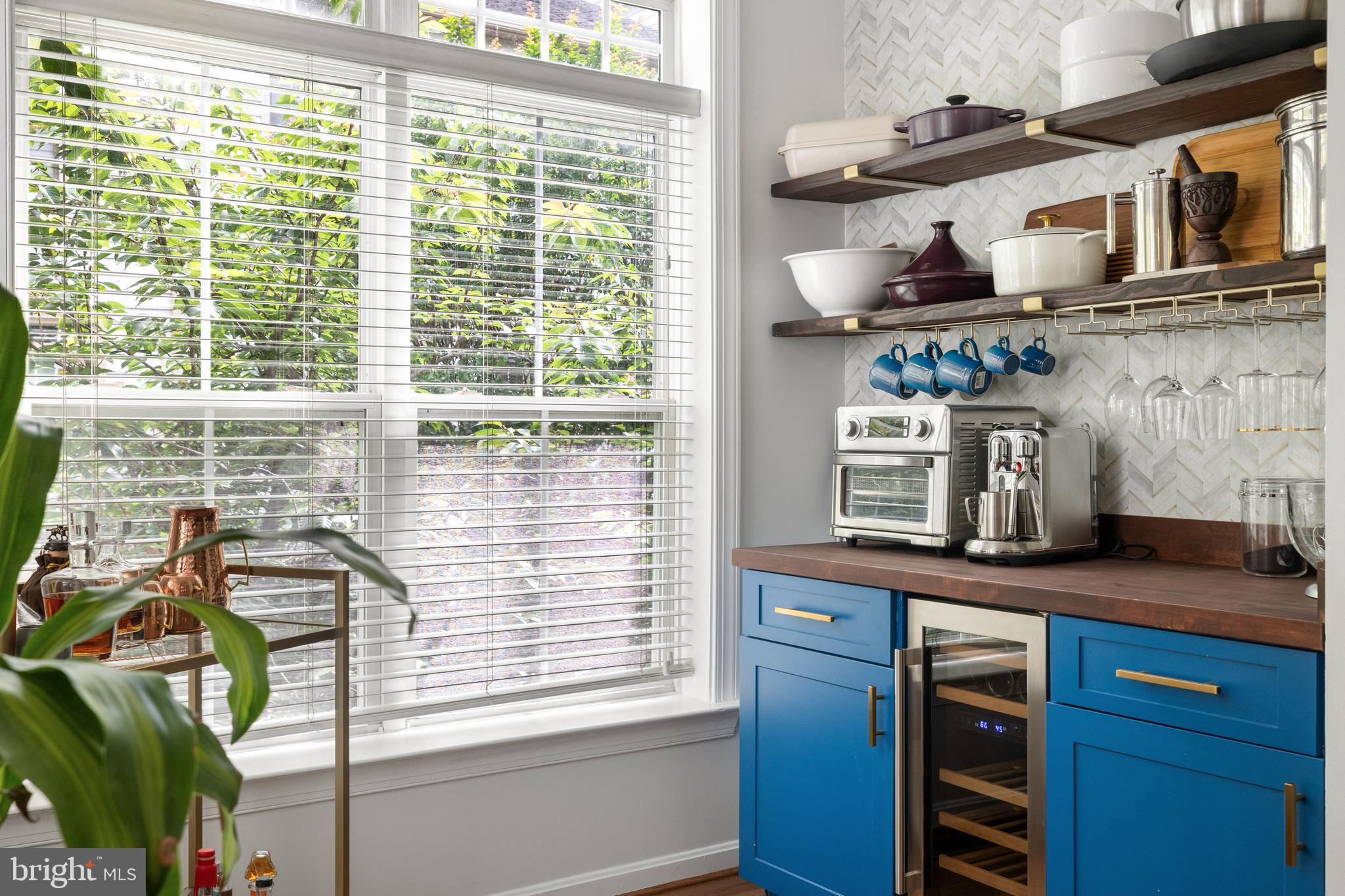 CAMERON STATION - Residential